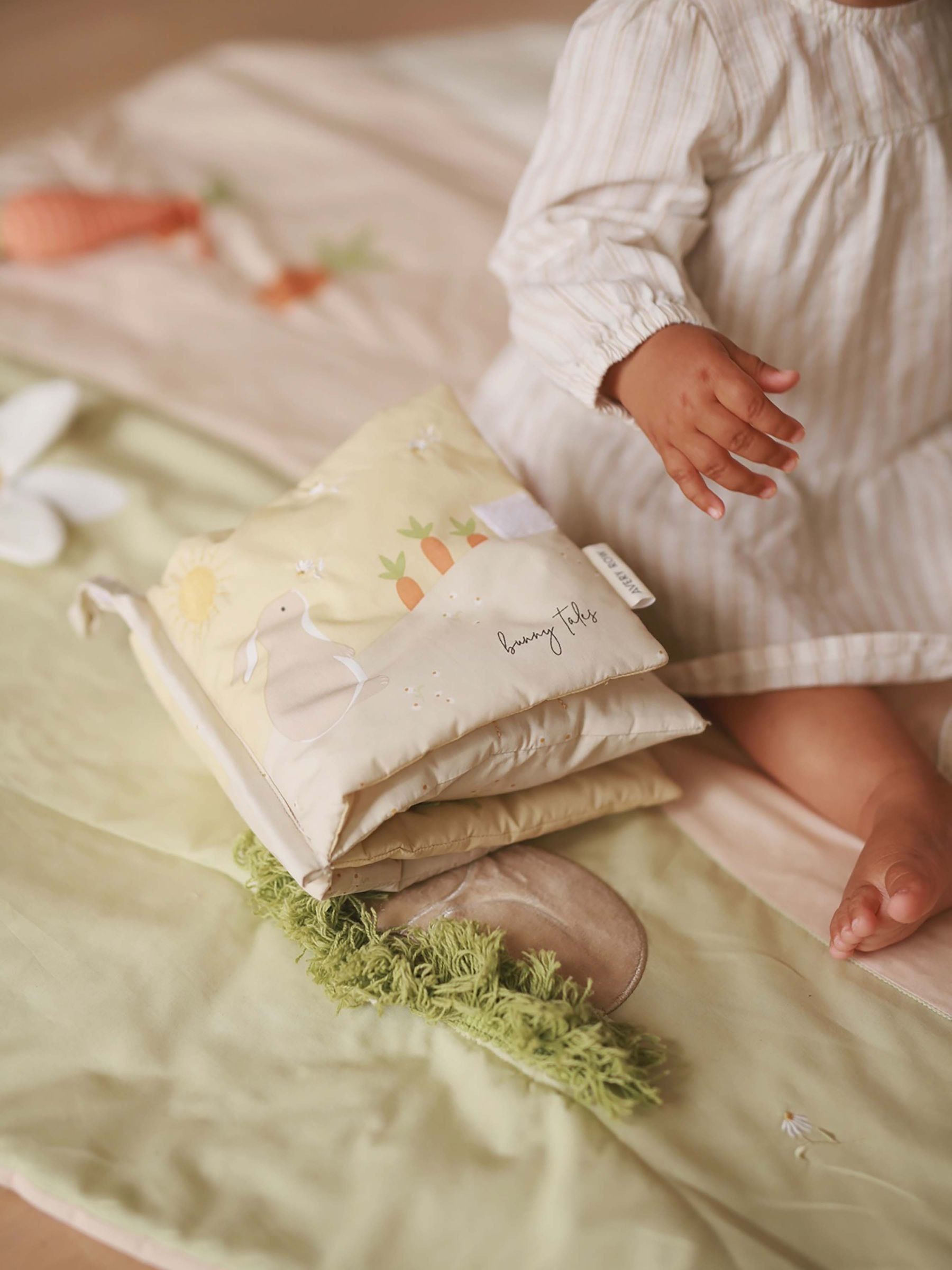 Butter Fabric Book - Image 2 of 6