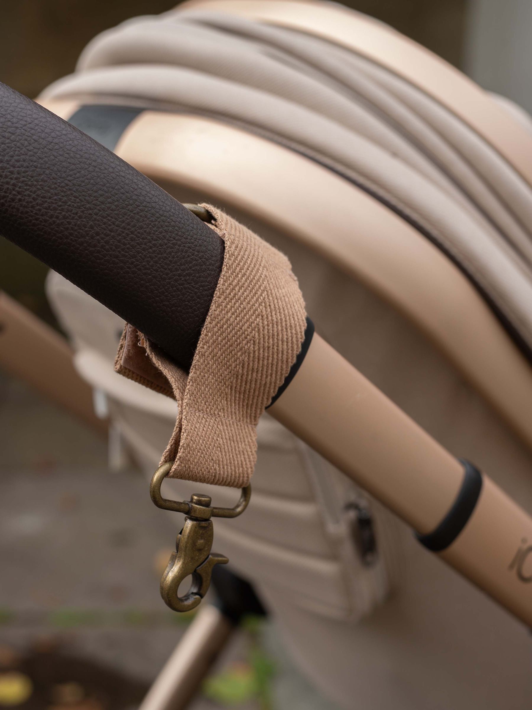 Latte Changing Bag - Image 4 of 8