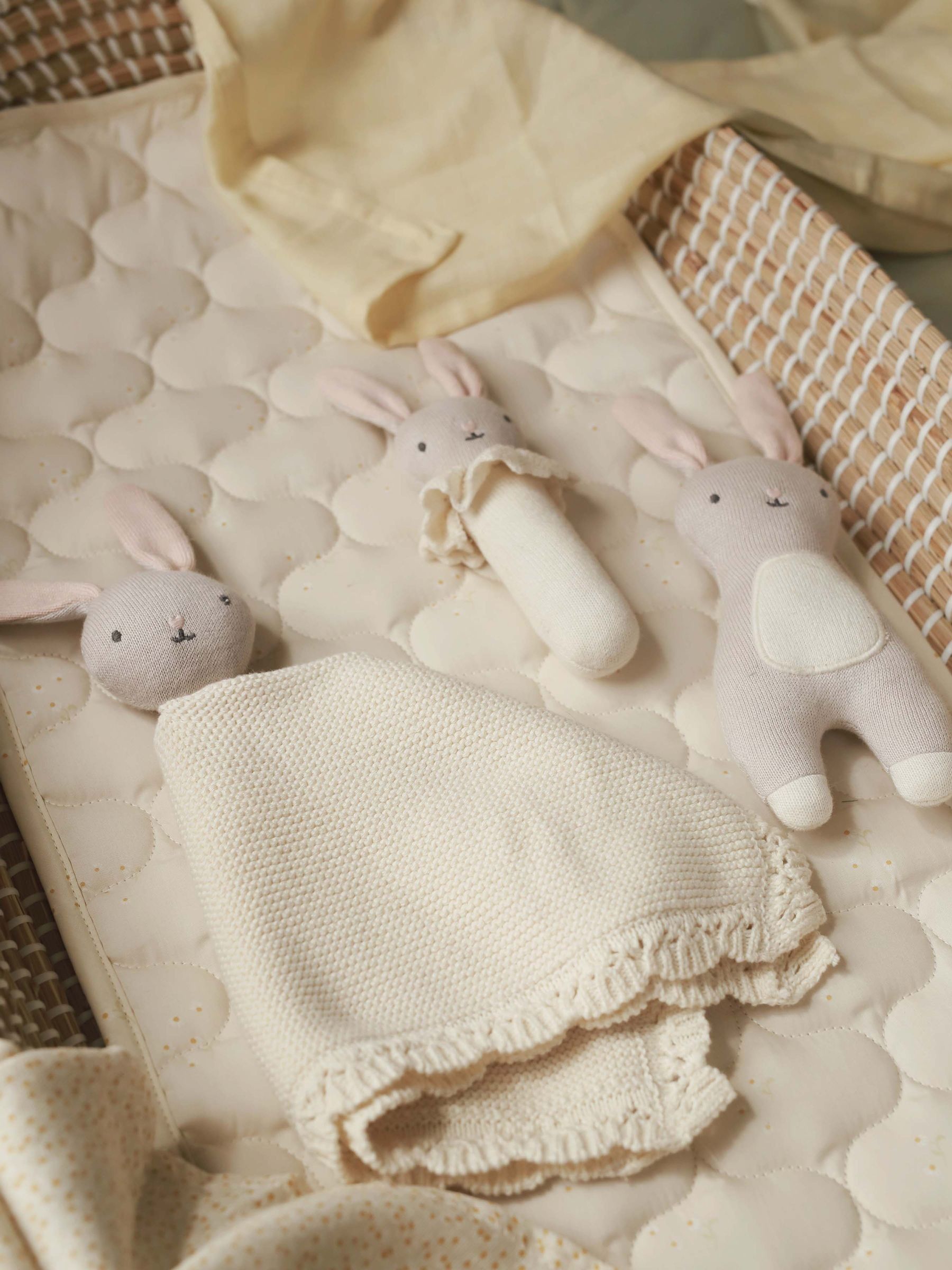 Cream Cuddle Cloth - Image 2 of 4