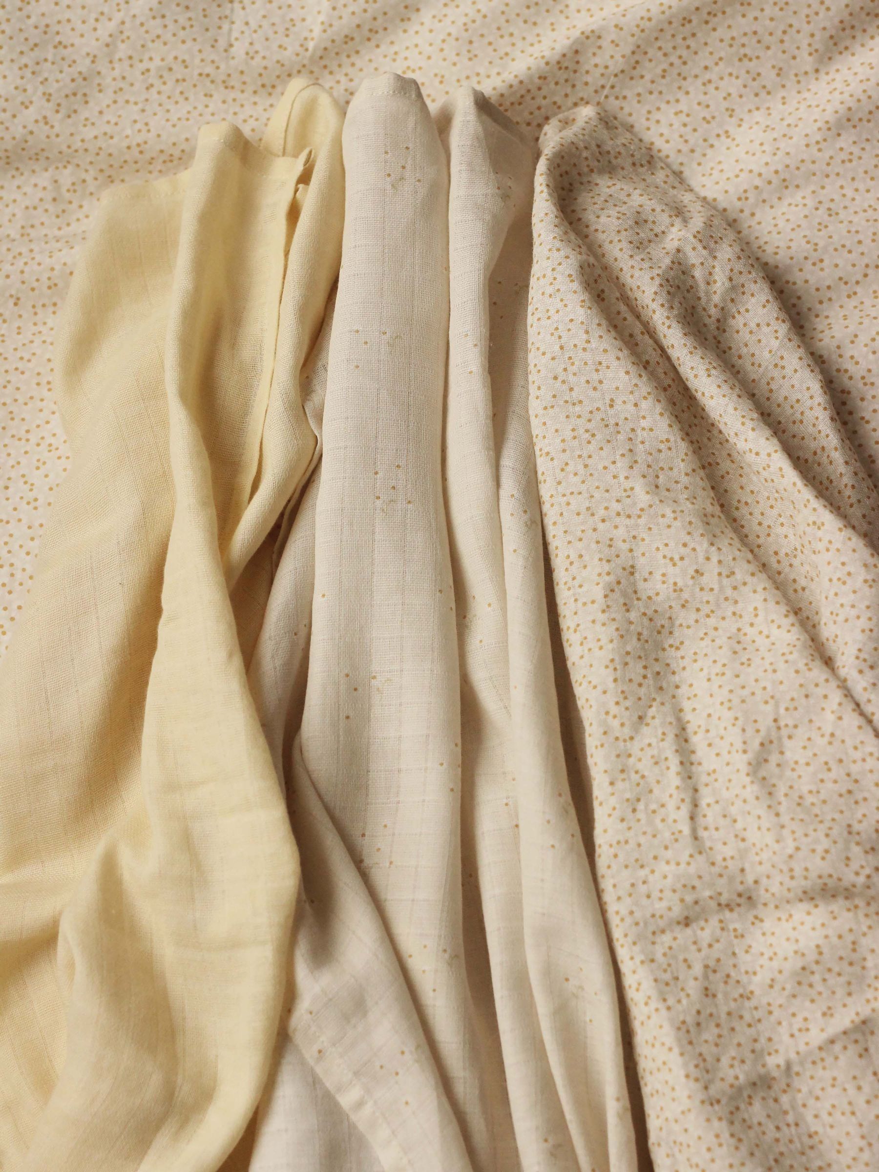 Set of 3 Wild Chamomile Muslin Squares - Image 1 of 3 Set of 3 Wild Chamomile Muslin Squares - Image 1 of 3