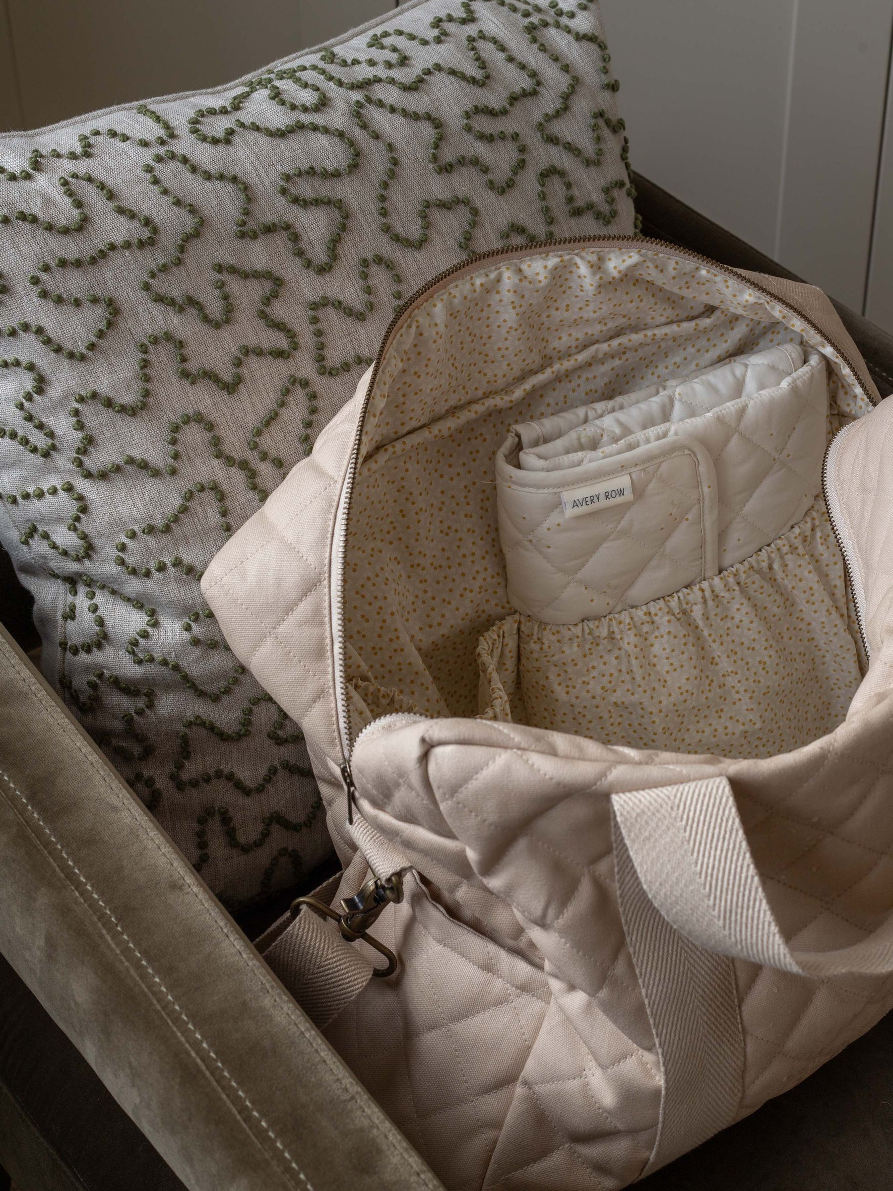 Natural Changing Bag - Image 6 of 8