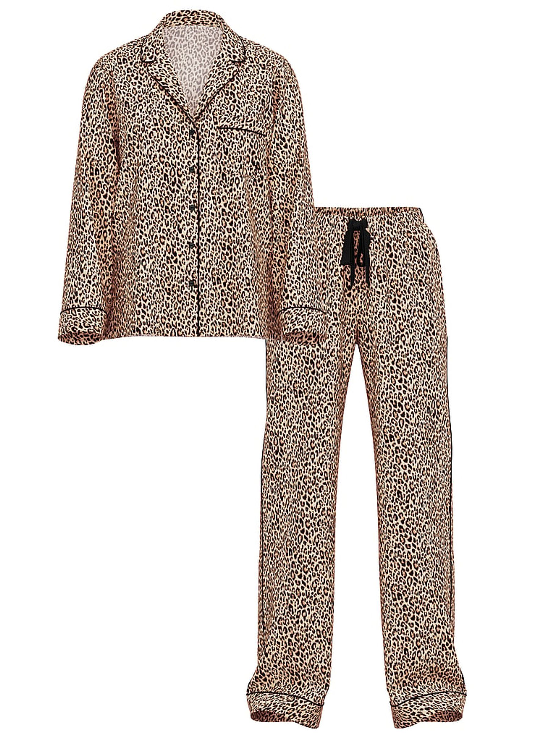 Marzipan Leo Black Flannel Long Pyjamas Set - Image 3 of 4