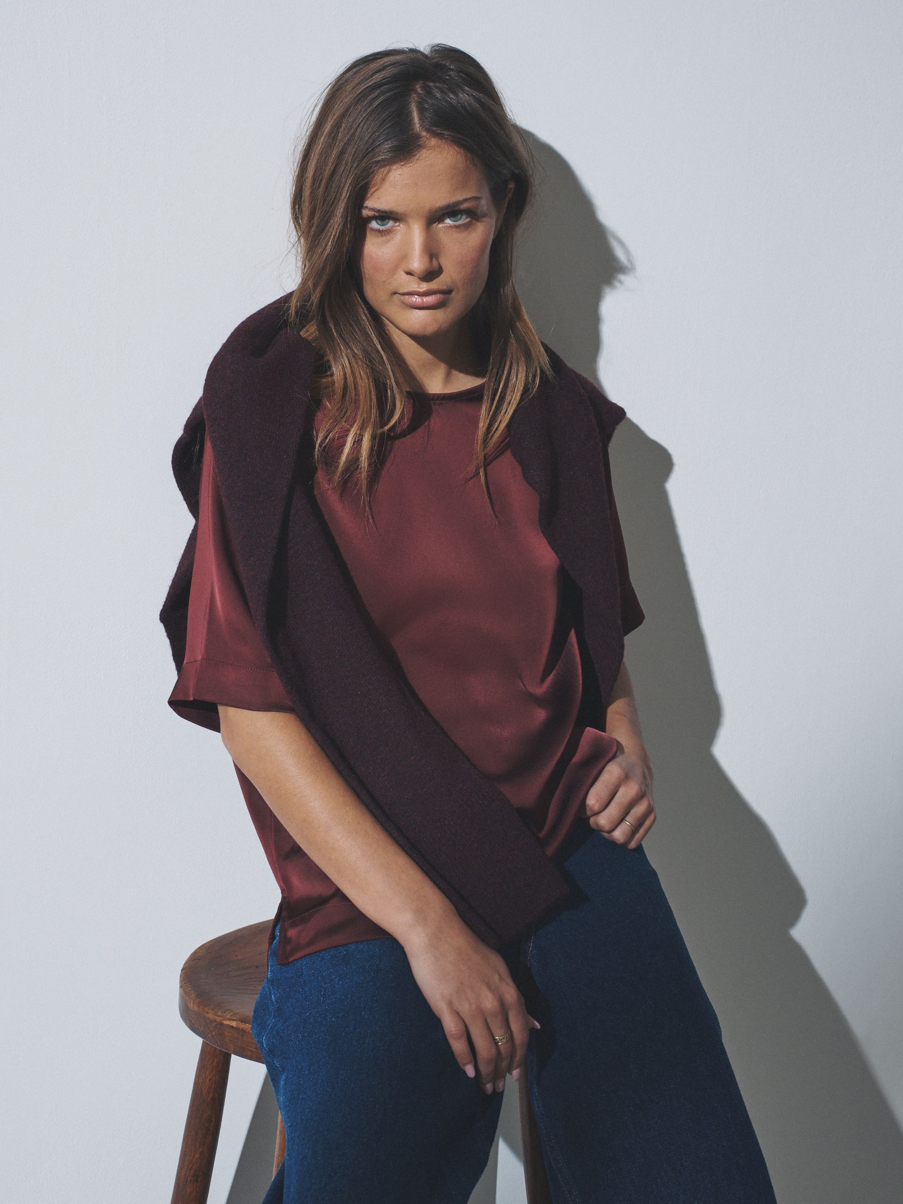 2 Pack Satin Shortsleeve Tops - Image 6 of 11