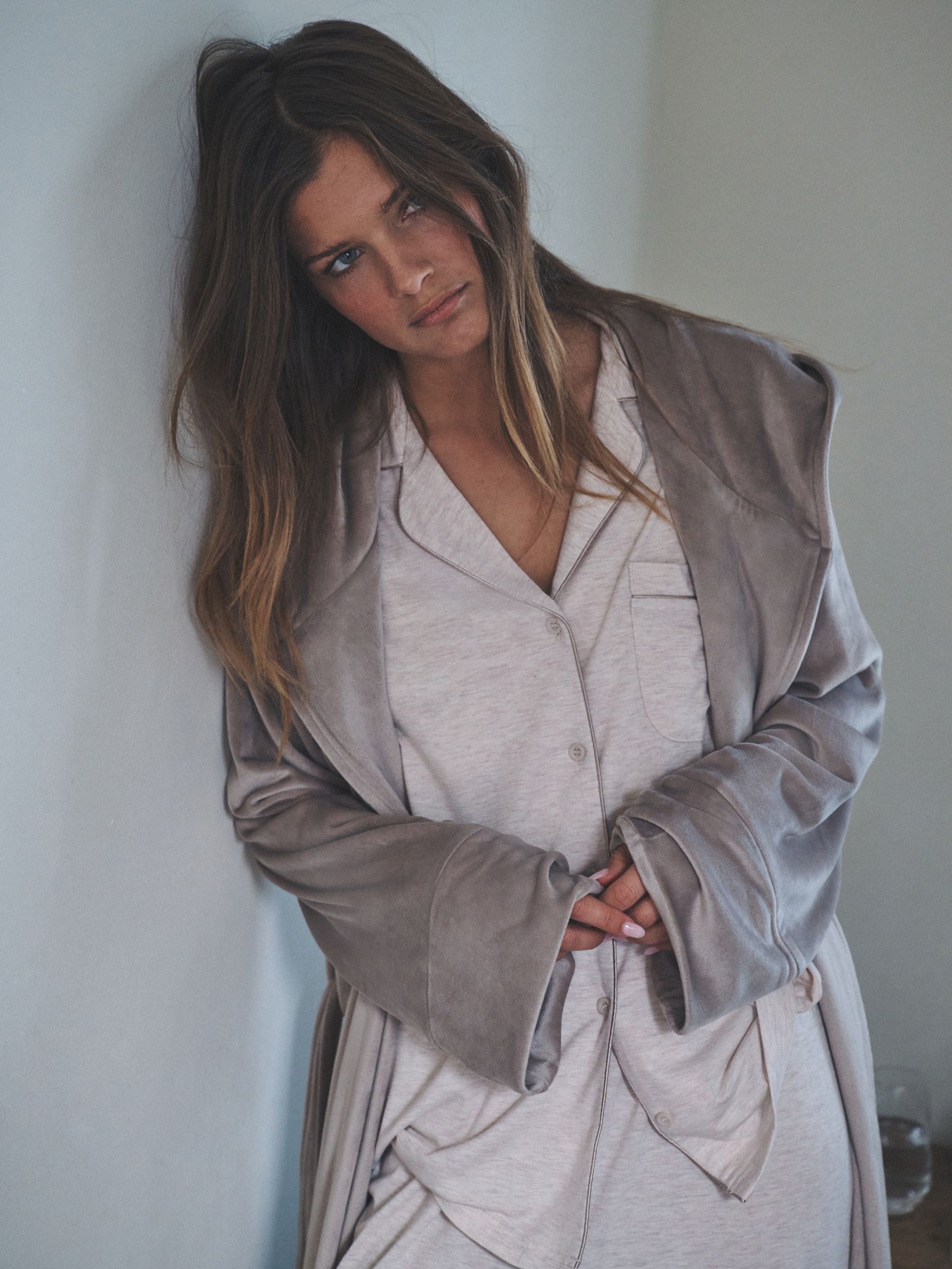 Oatmeal 2 Pack Viscose Blend Dressing Gown and Button Through Long Pyjamas with Piping - Image 5 of 6