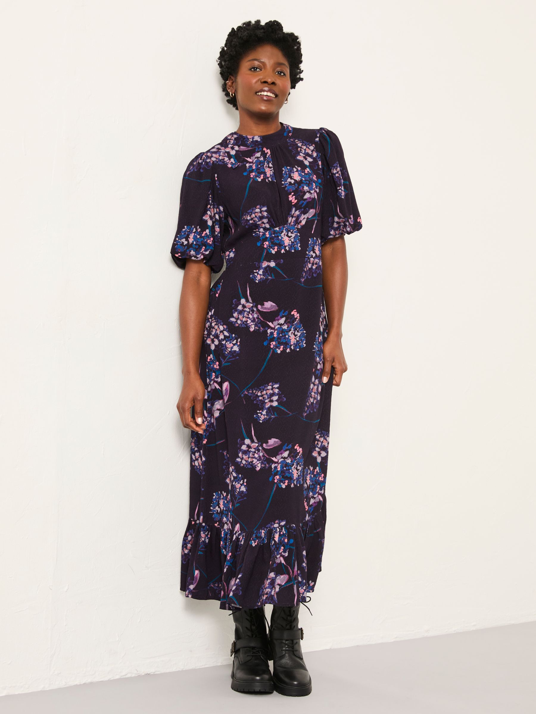 きいpetit main フォーマル　ネイビー・ラベンダー Mila Dark Purple Heritage Floral Petite Midi Dress | FatFace USA