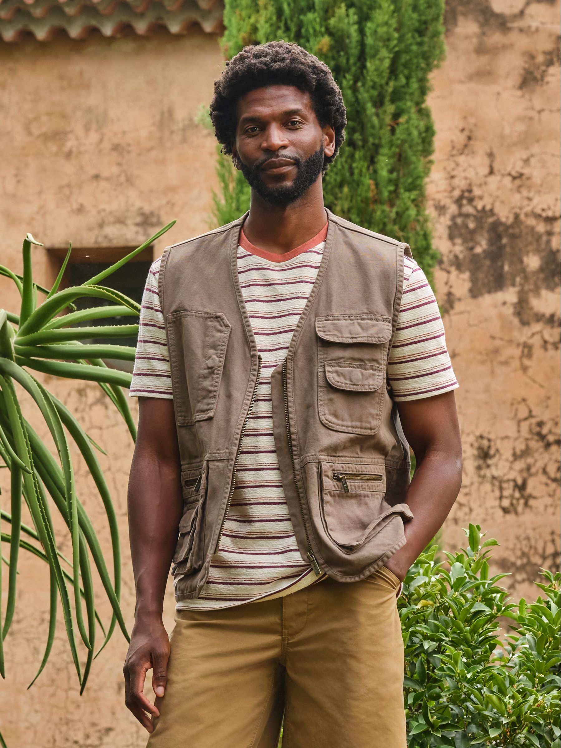 ifsixwasnine ベストGilet bb breath size 1 Brixham Khaki Green Gilet | FatFace USA