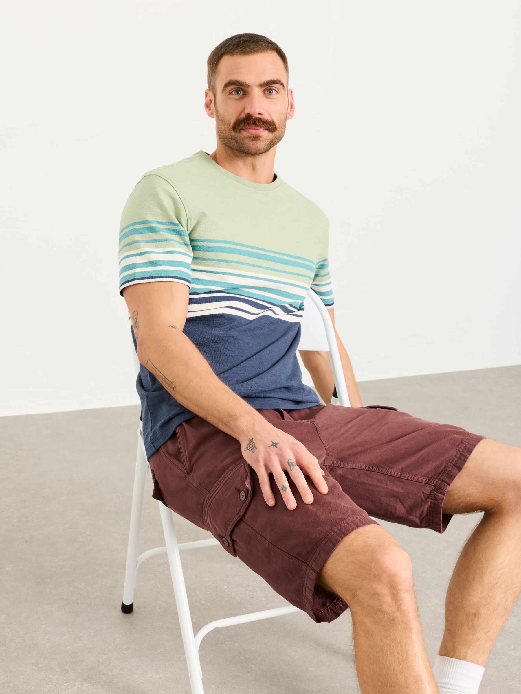 Brecon Plum Purple Garment Dye Cargo Shorts - Image 4 of 6