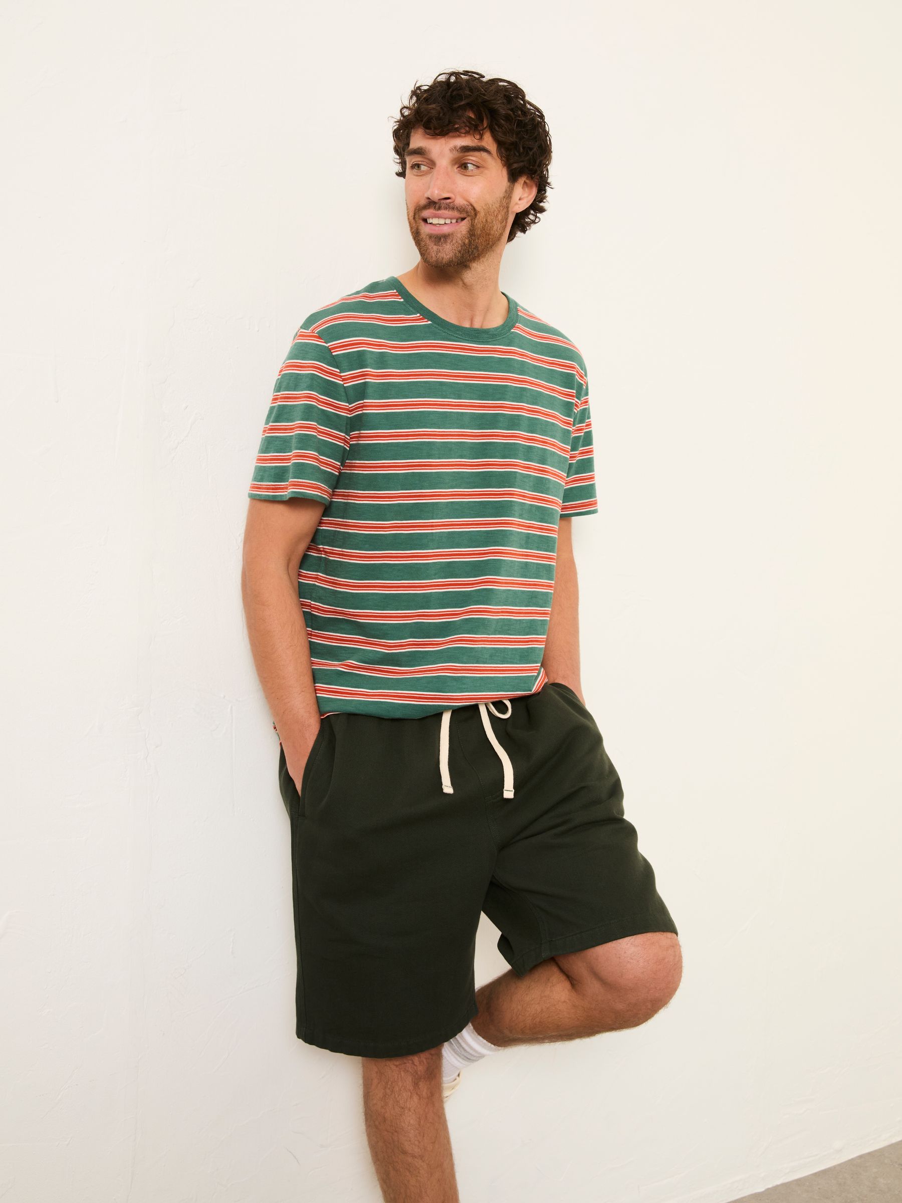 Ladram Dark Green Relaxed Pull On Short - Image 4 of 6