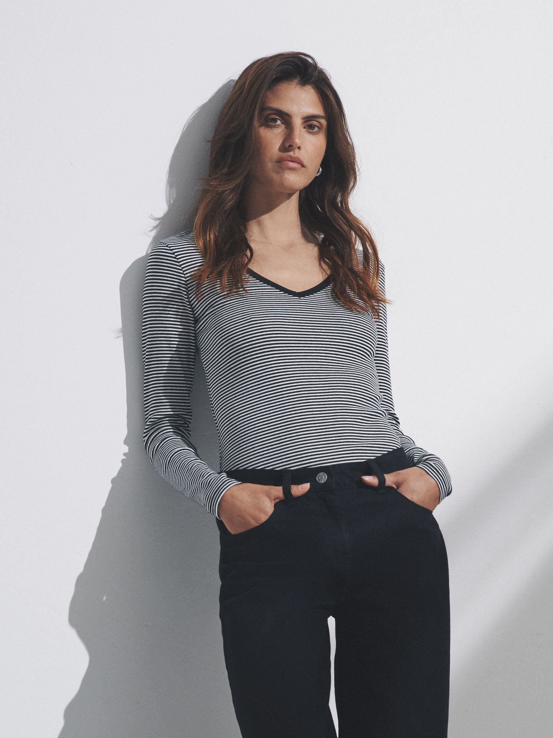 Black/White/Grey/Stripe - 4 Pack V-Neck Ribbed Long Sleeve T-Shirts - Image 3 of 11