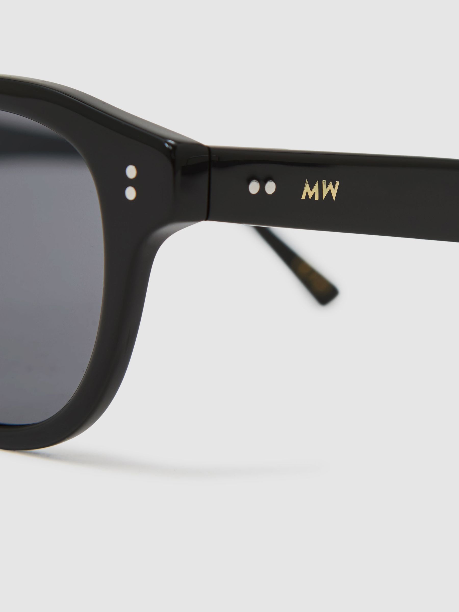 MESSYWEEKEND Bille Sunglasses in Grey - Image 3 of 3