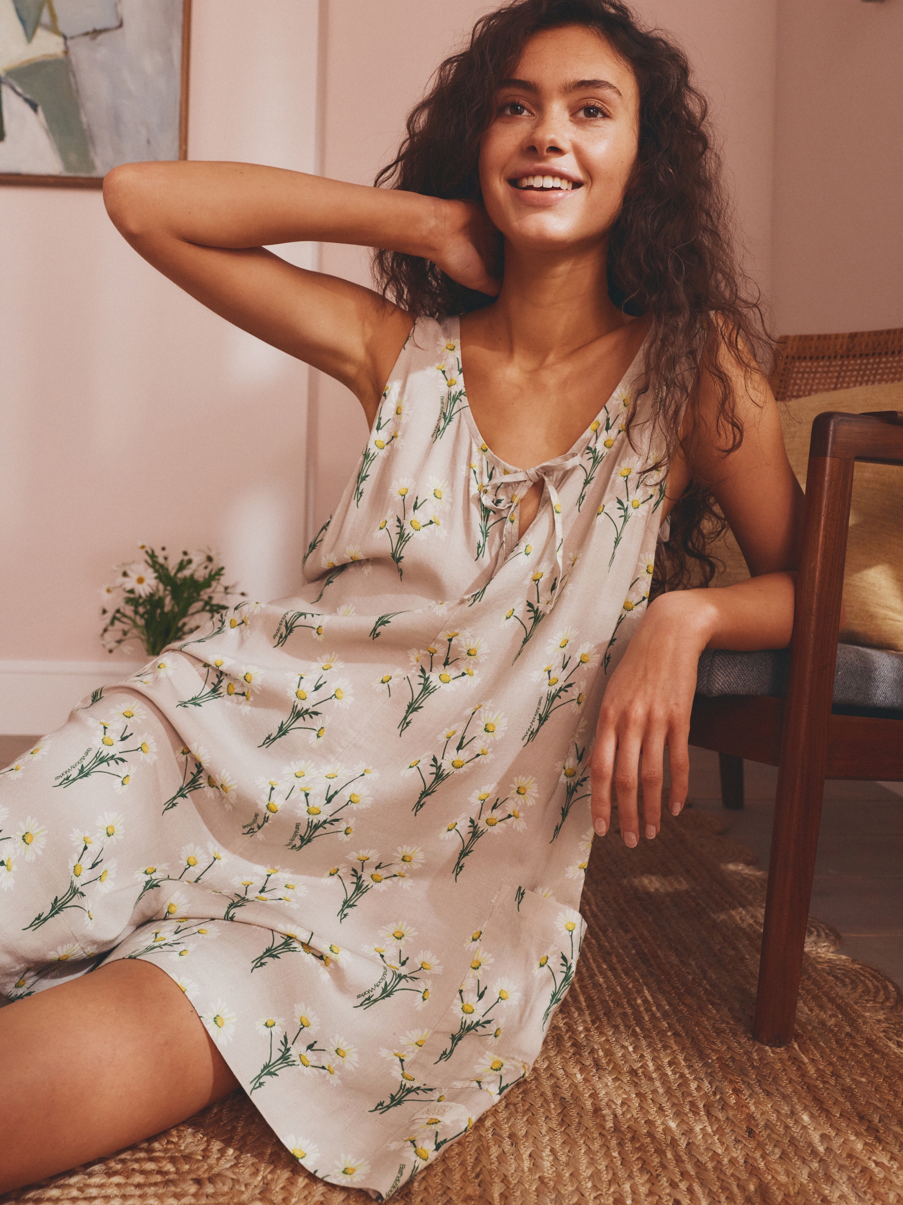 Neutral Daisies Romper with Linen - Image 3 of 8