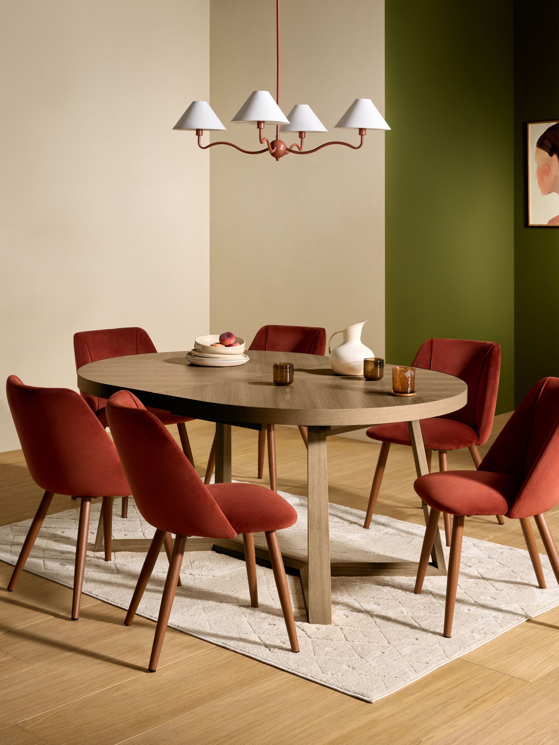 Belgrave Round 6 to 8 Seater Extending Dining Table in Dark Stain Oak - Image 1 of 6