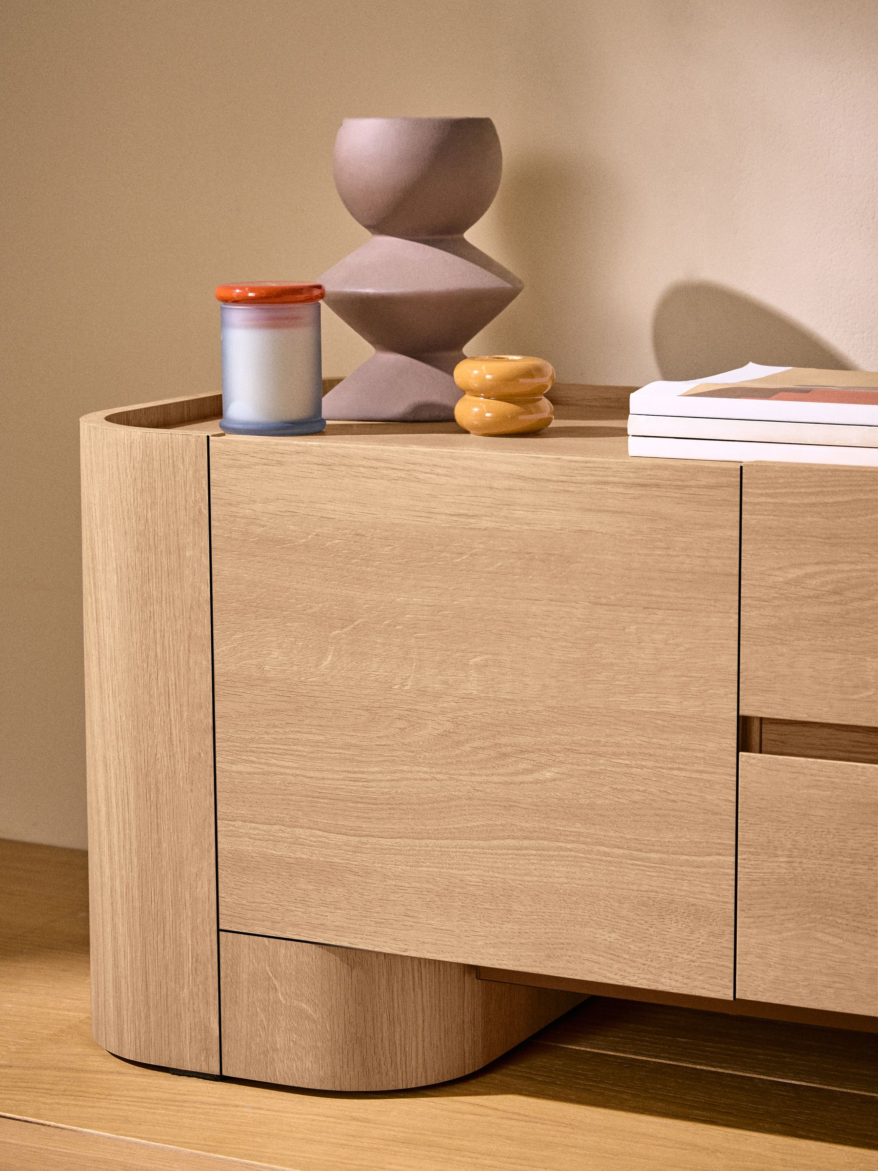 Kain Up to 55 Inch TV Unit in Light Oak Effect - Image 4 of 8