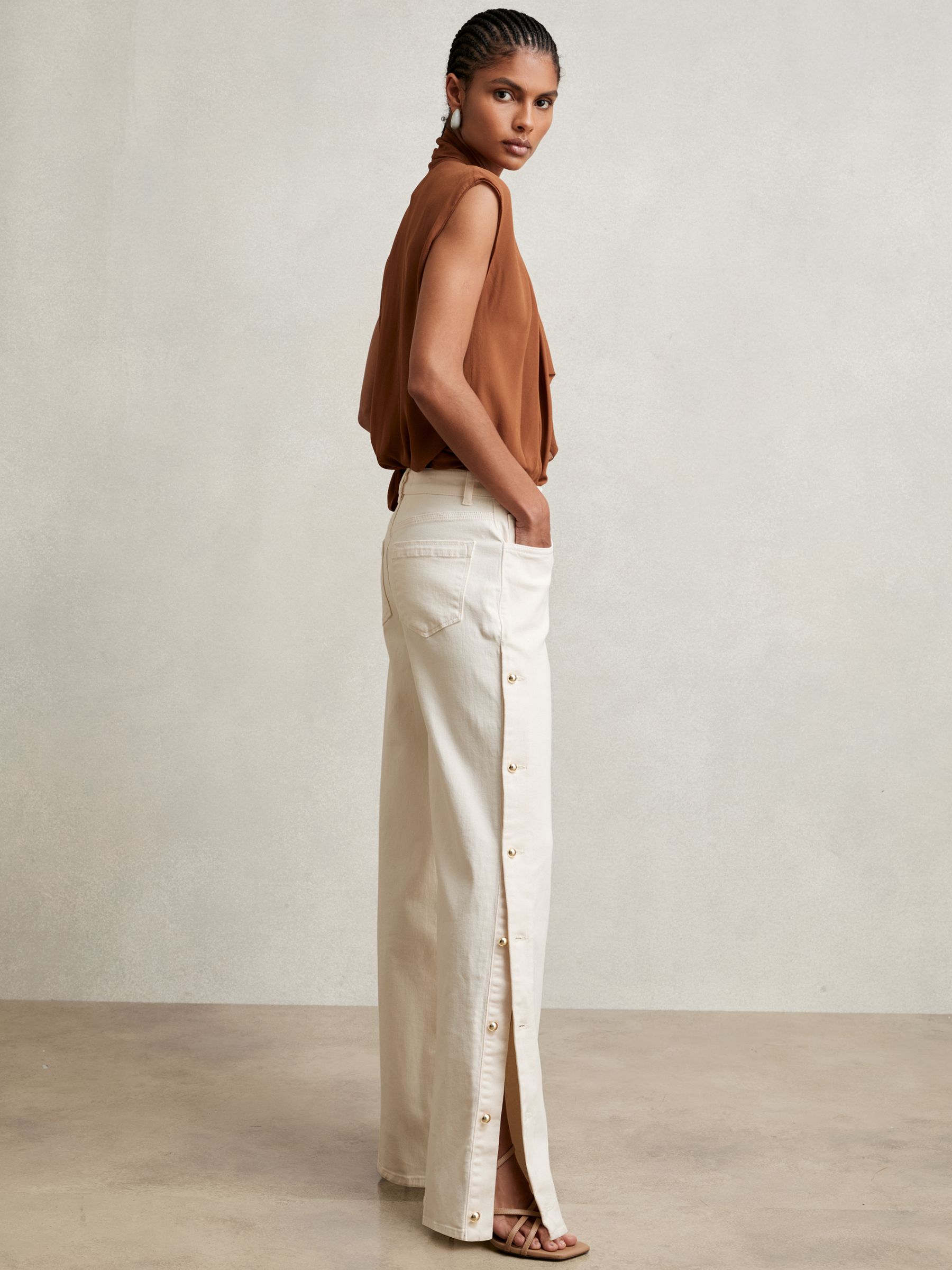 Side Button Wide Leg Jeans in Cream - Image 3 of 6