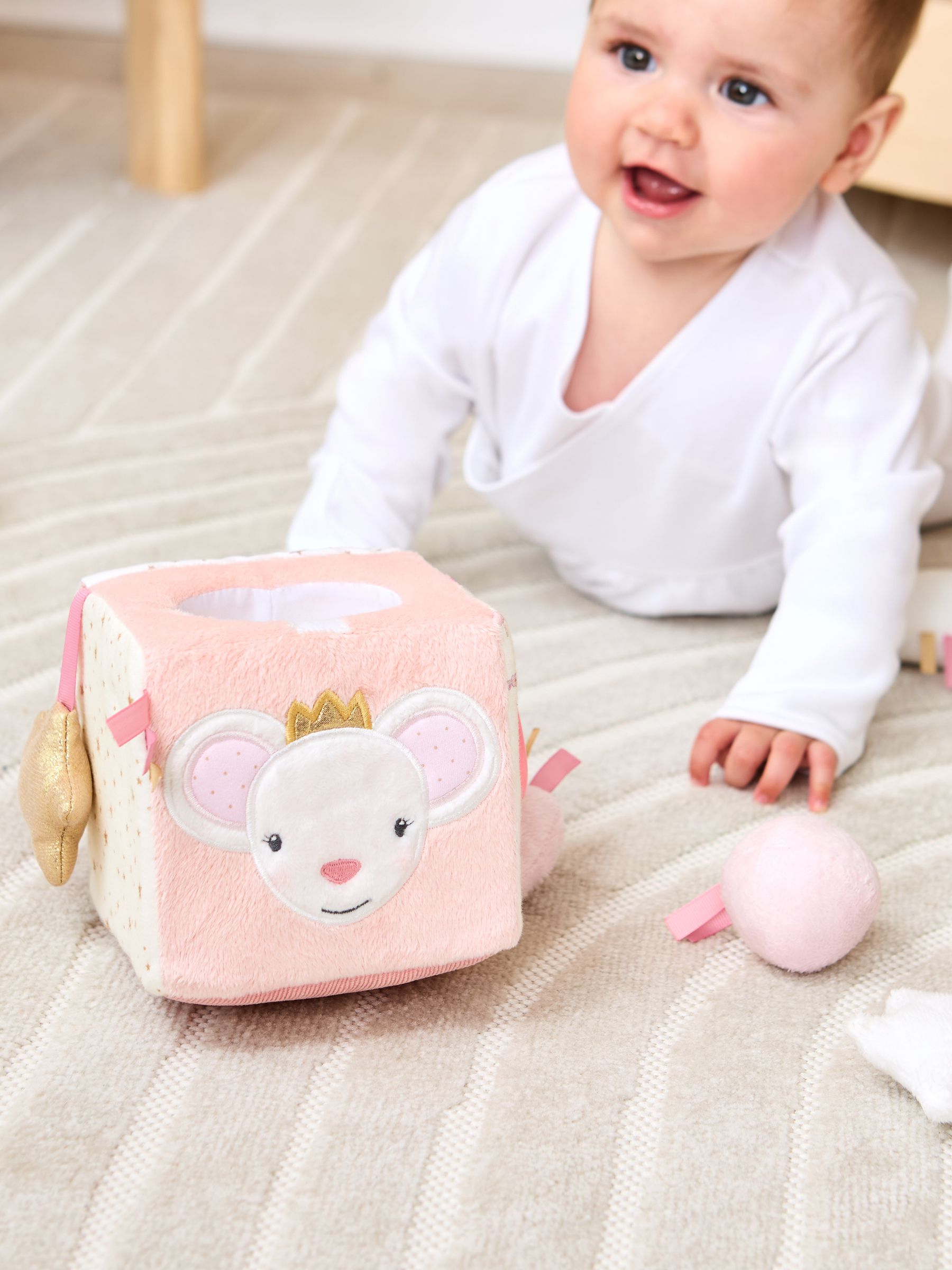 Fairy Mouse Activity Cube - Image 3 of 9