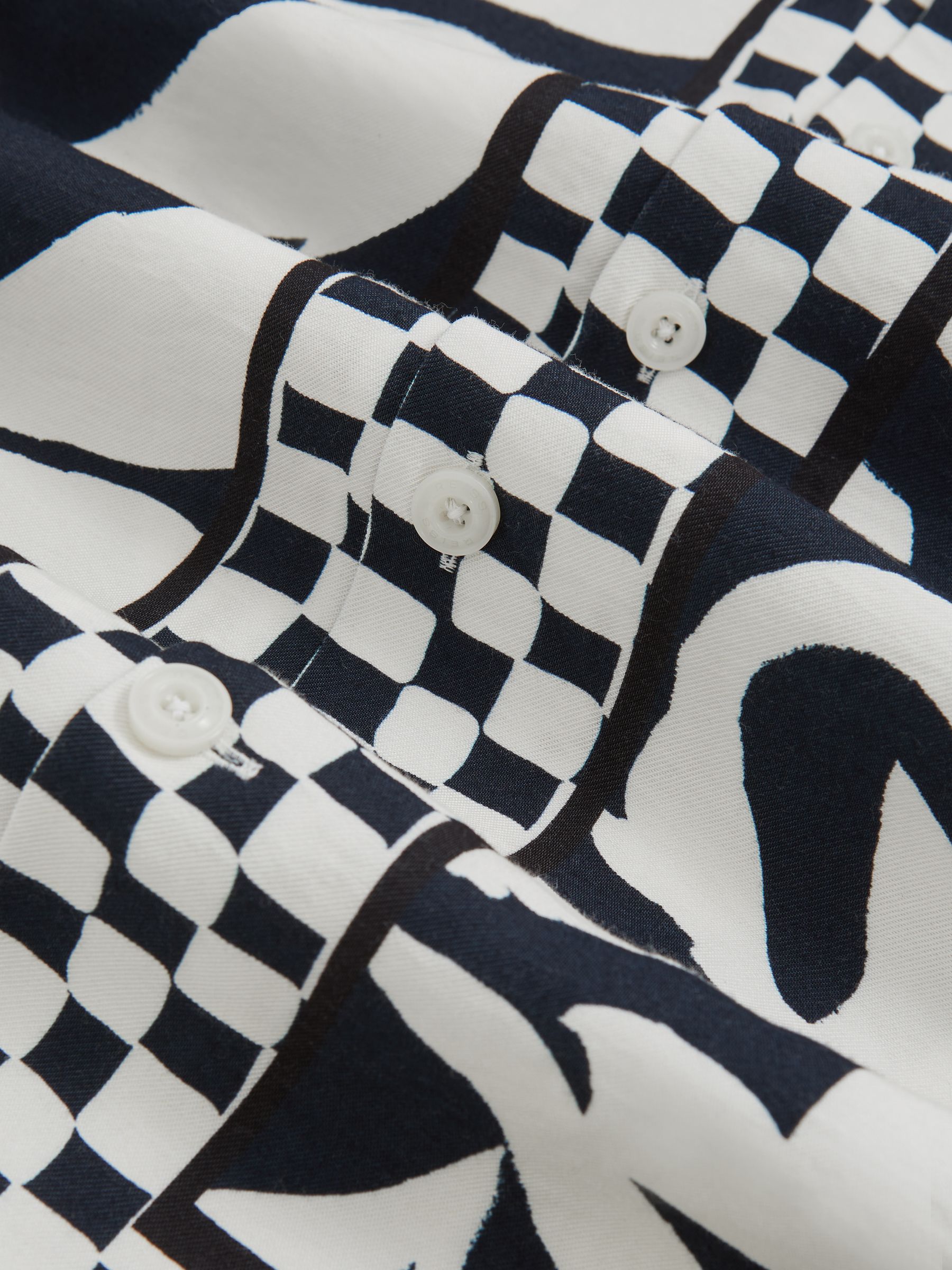 Floral-Print Cuban-Collar Shirt in Navy/White - Image 5 of 5