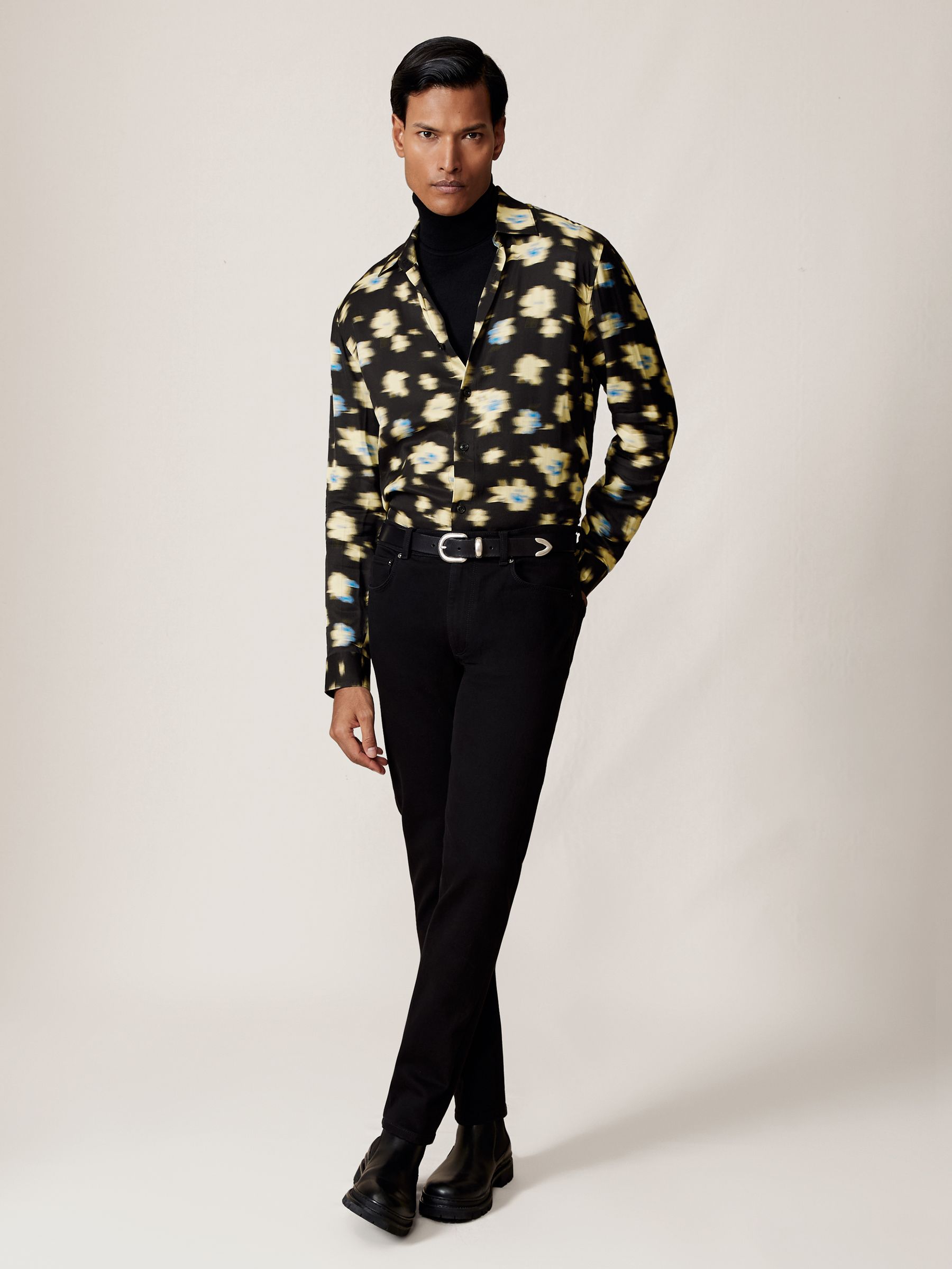 Abstract Floral-Print Shirt in Black - image 5