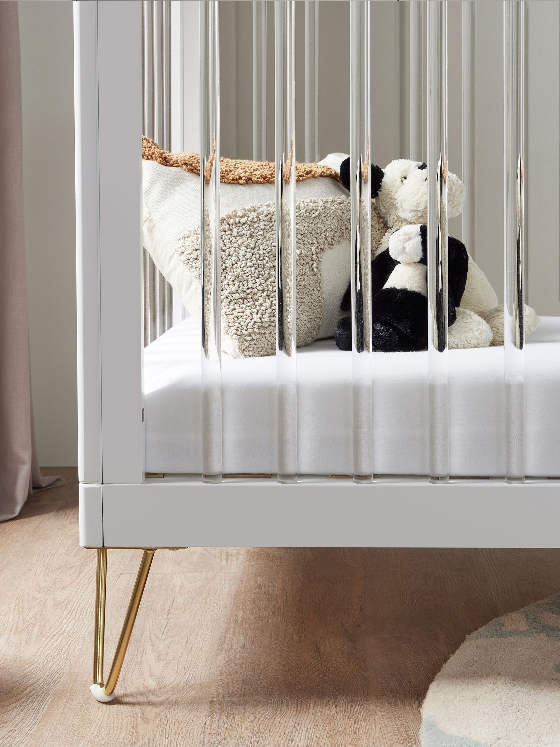 Babymore Acrylic Kimi Cot Bed with Fibre Mattress - Image 4 of 6