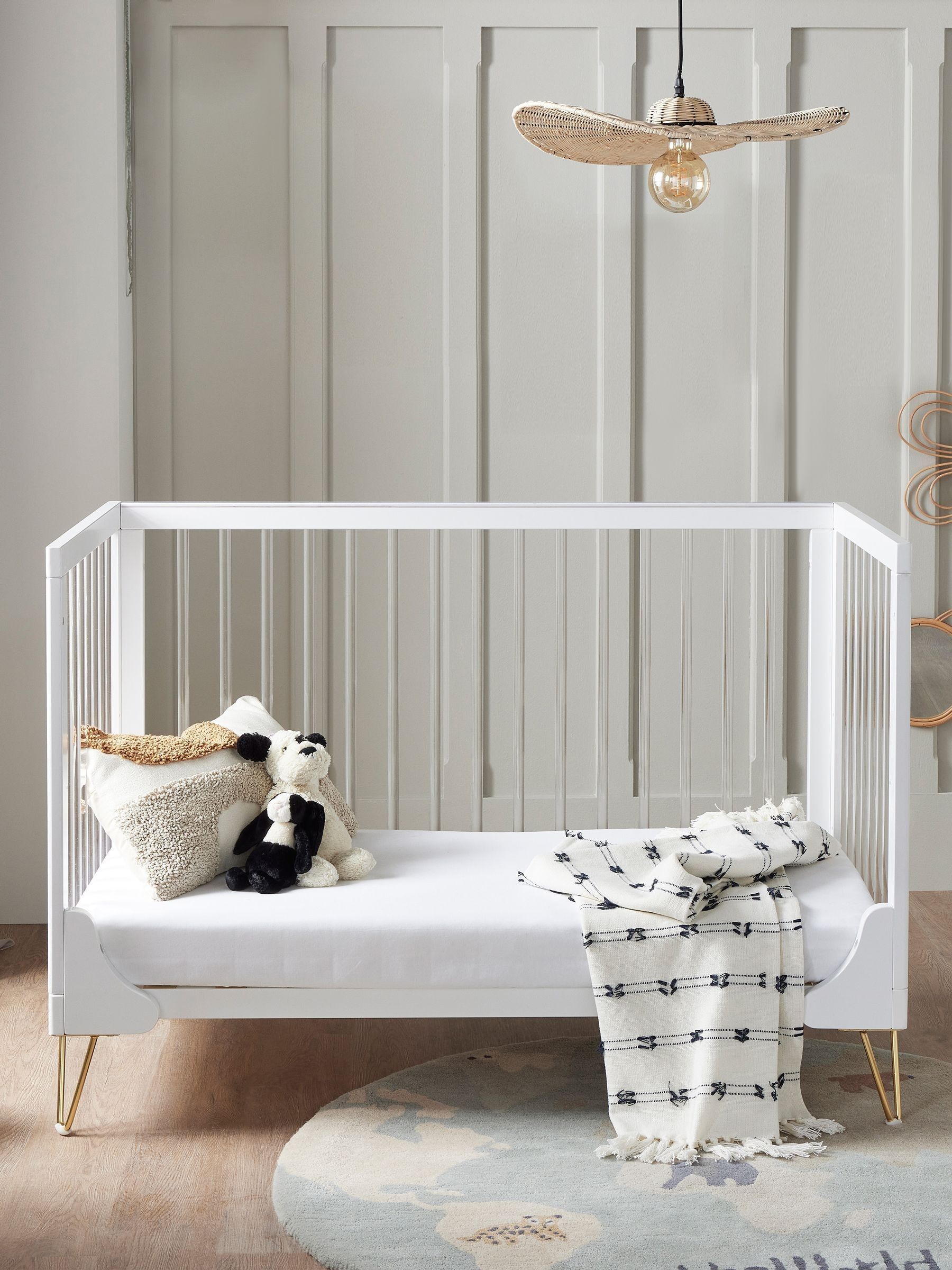 Babymore Acrylic Kimi Cot Bed - Image 4 of 6