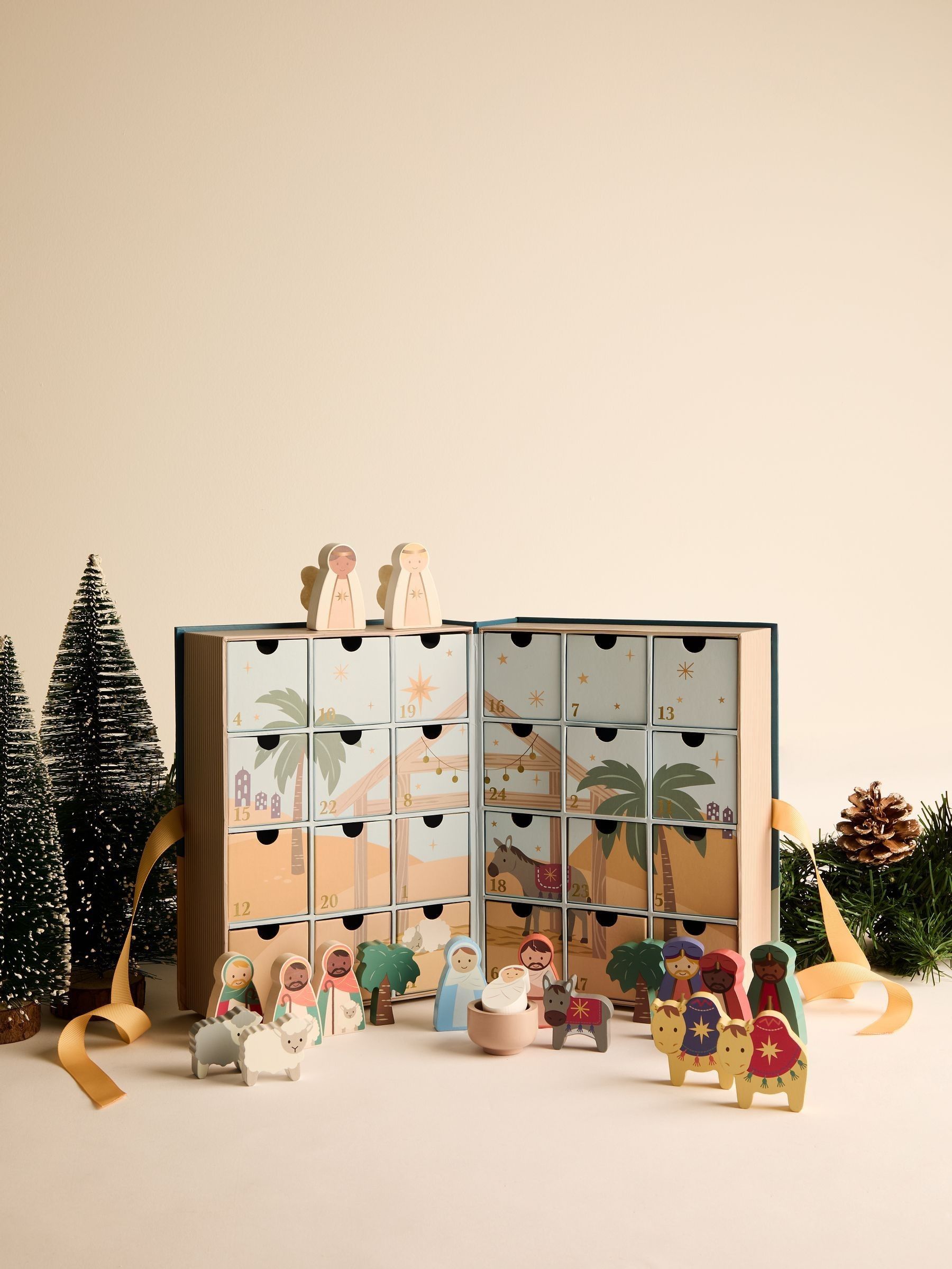 Nativity Story Filled Advent Calendar - Image 1 of 4
