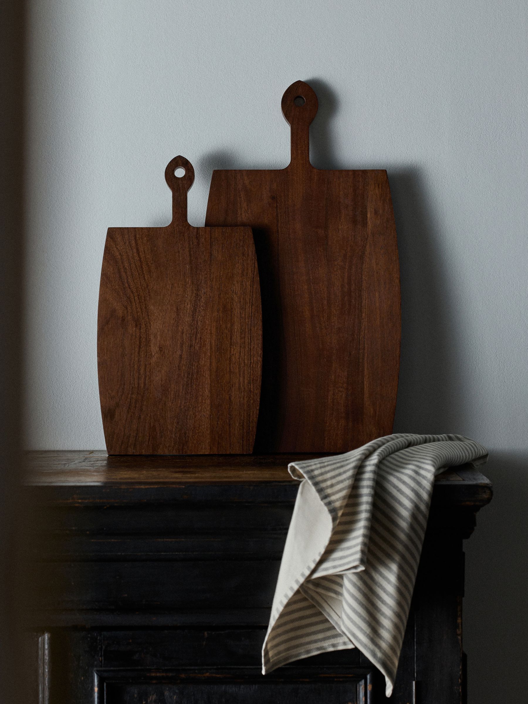 2 Pack Wooden Serving Boards Brown - Image 1 of 4