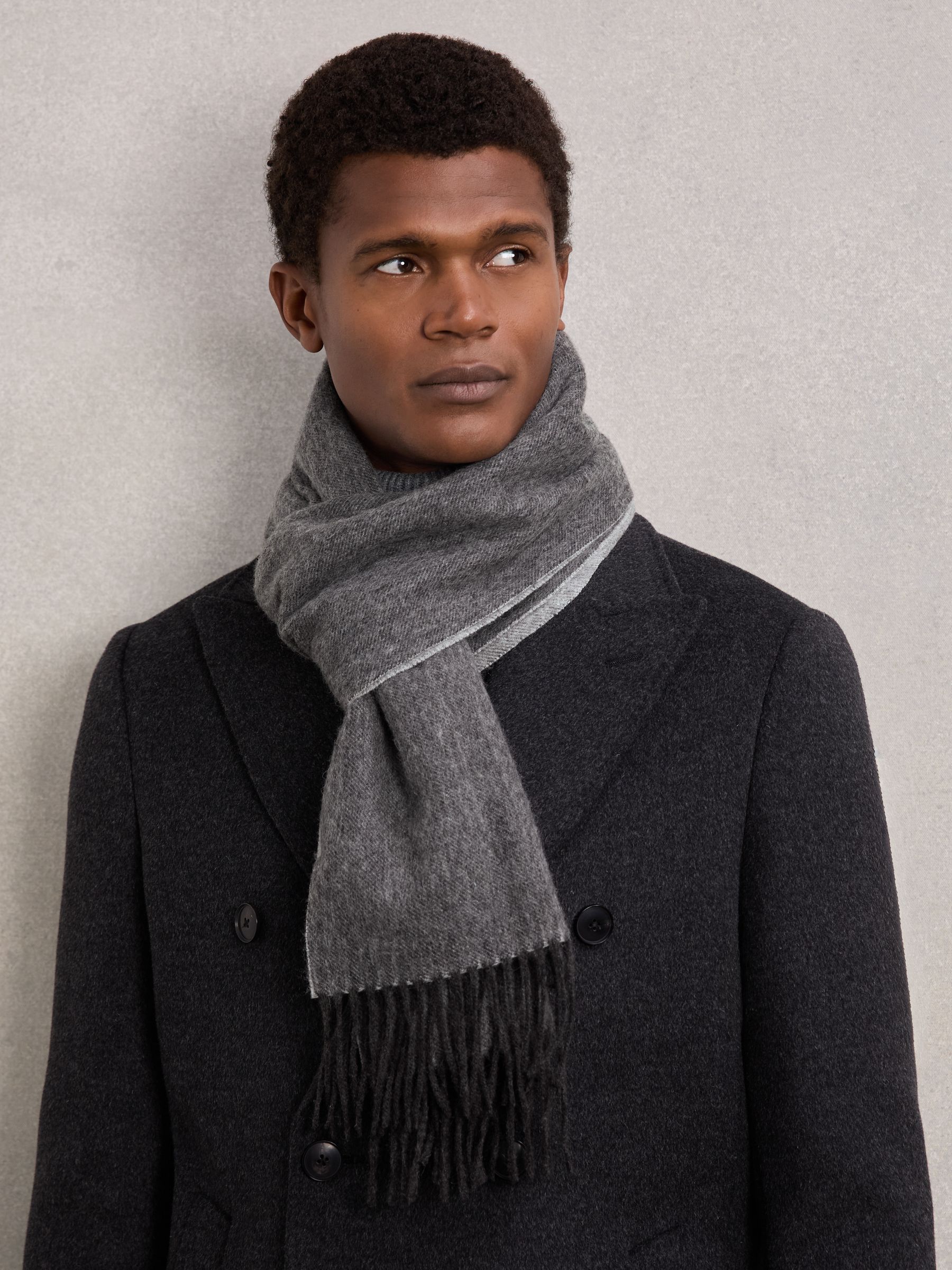 Wool-Cashmere Script-Logo Scarf in Mid Grey Melange/Light Grey - Image 2 of 5