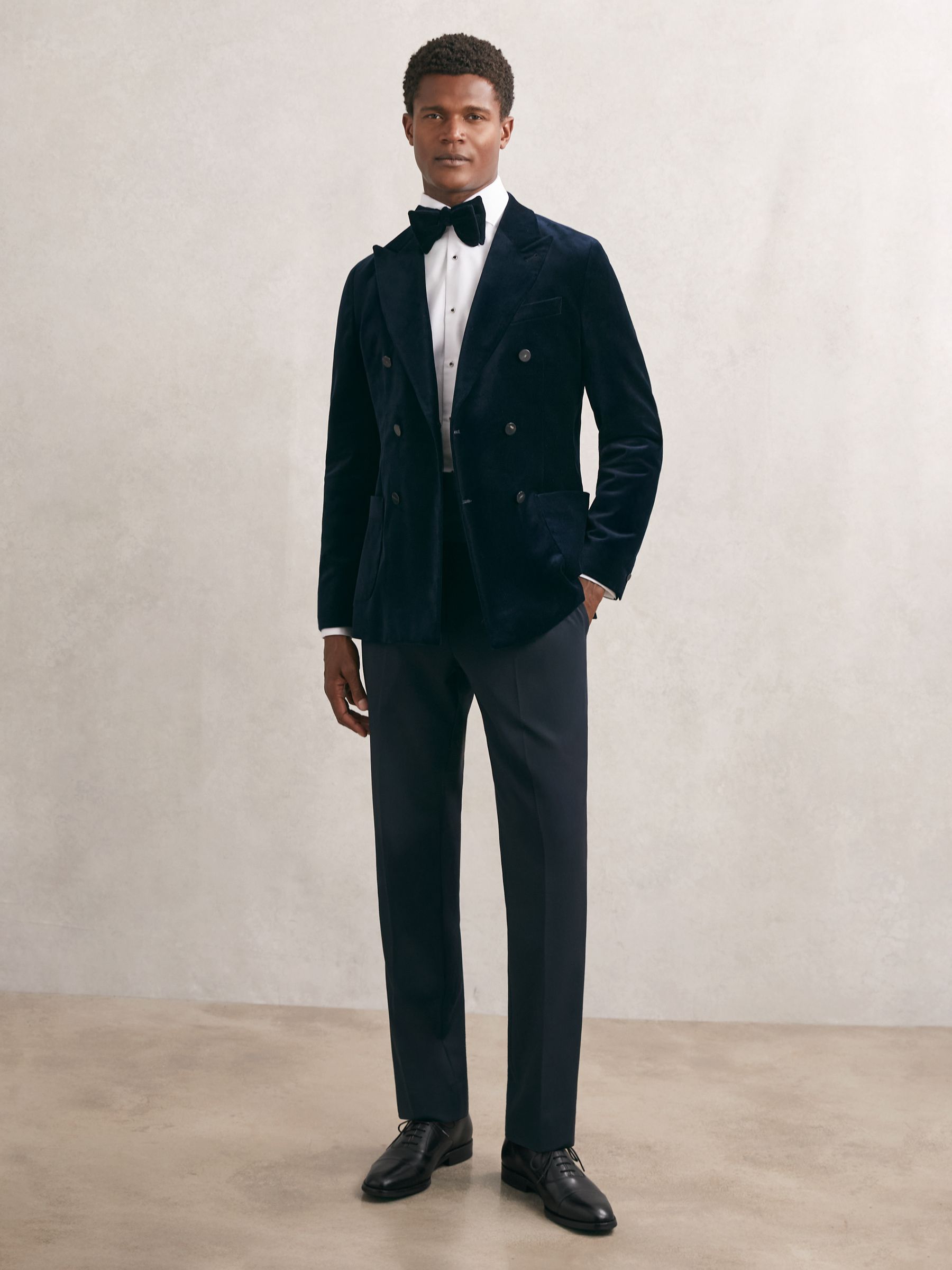 Leather Lace Up Oxford Shoes in Black - Image 2 of 5