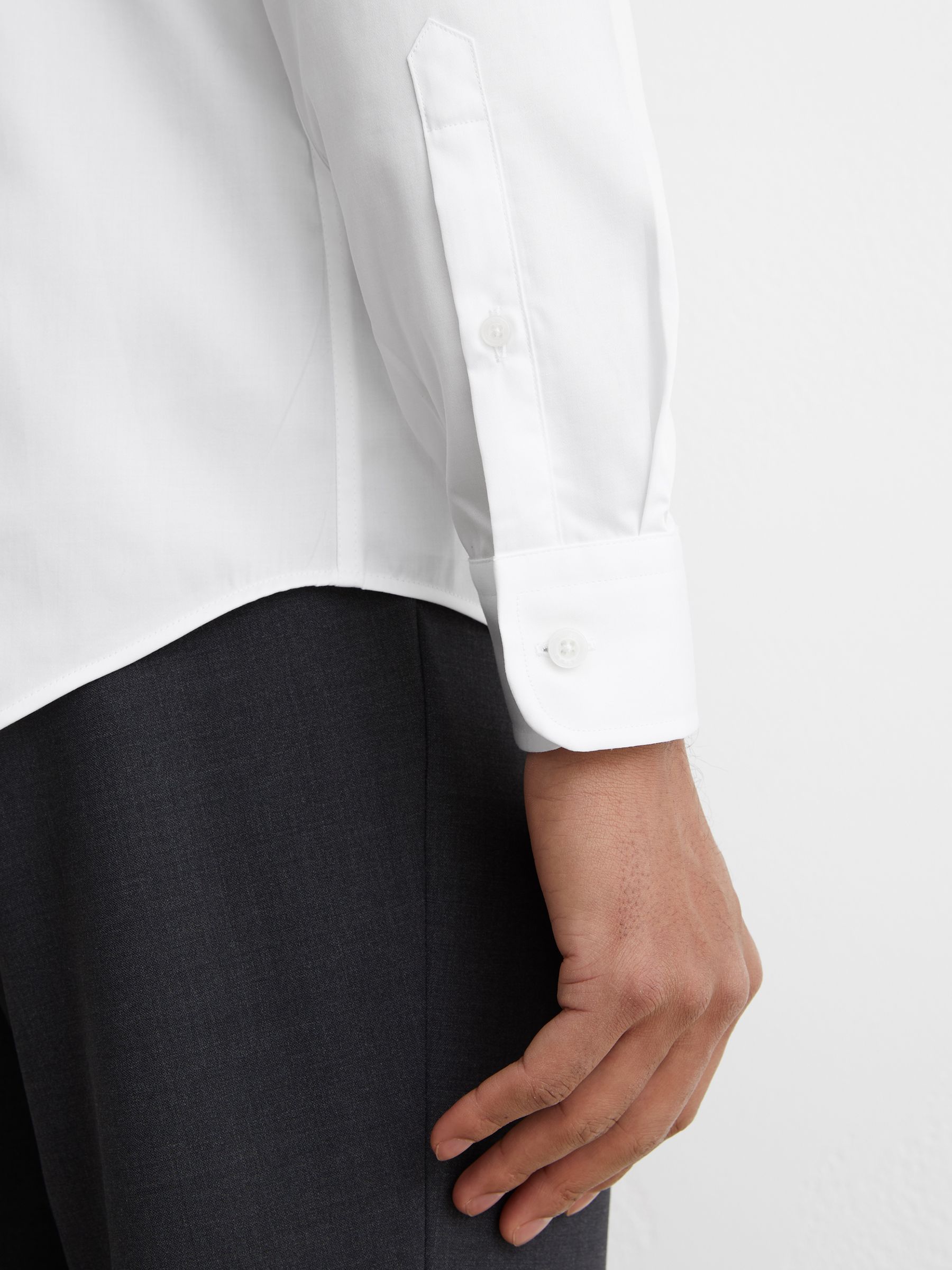 Slim Fit Cotton-Satin Cutaway-Collar Shirt in White - image 5