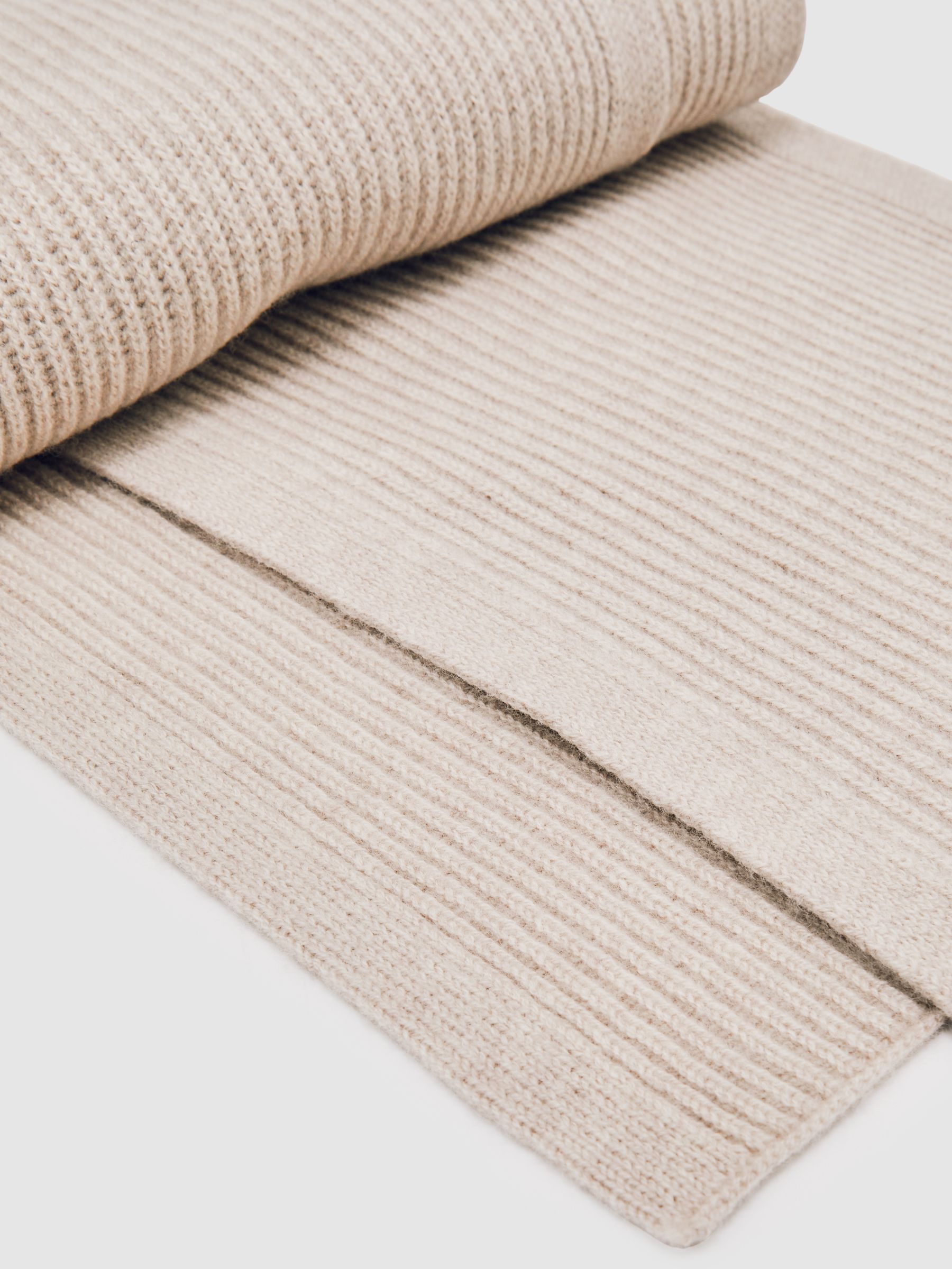 Scarf in Light Oatmeal Melange - Image 4 of 5