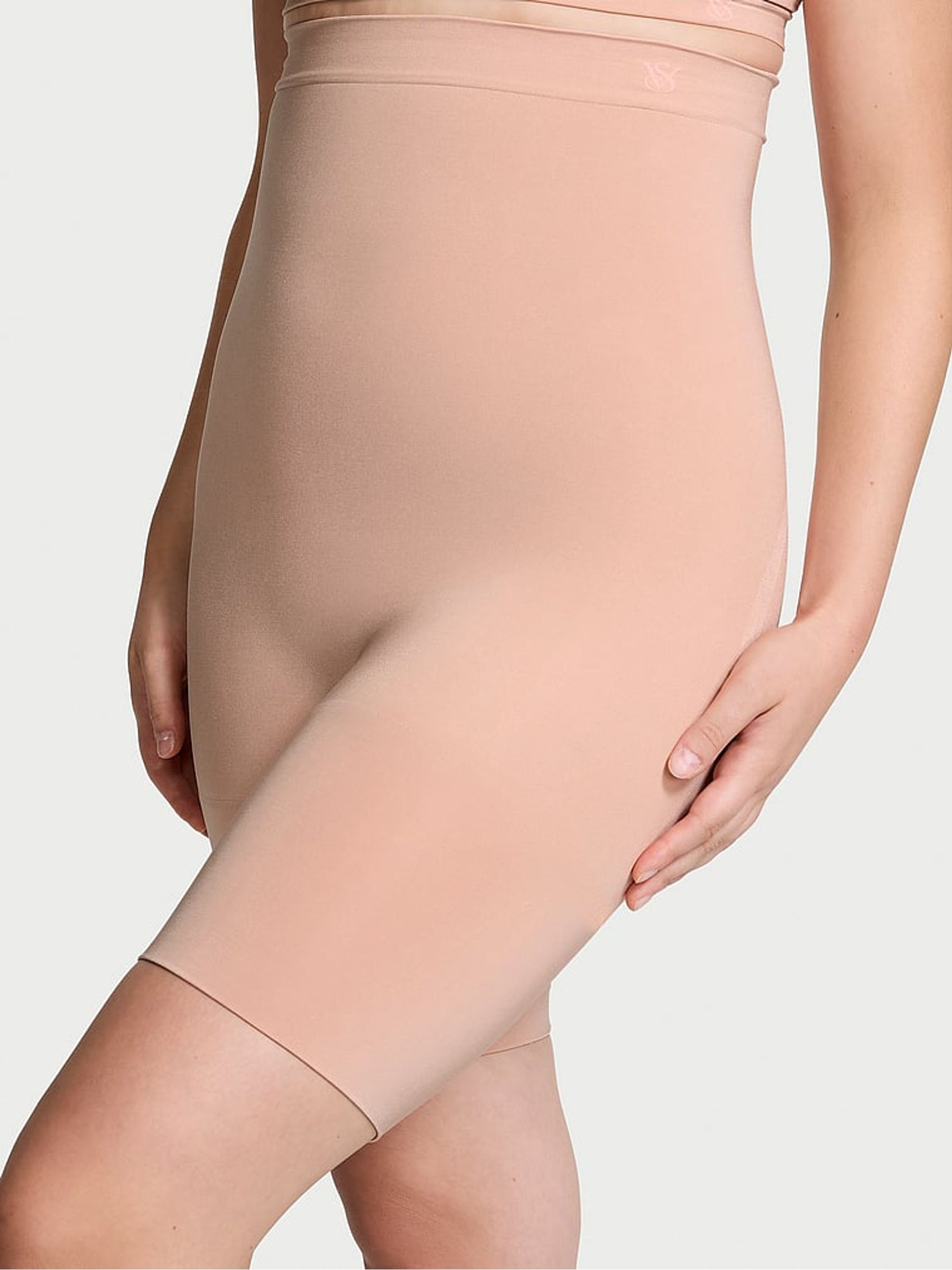 Macaron Nude Seamless Shaping™ Knickers - Image 1 of 4