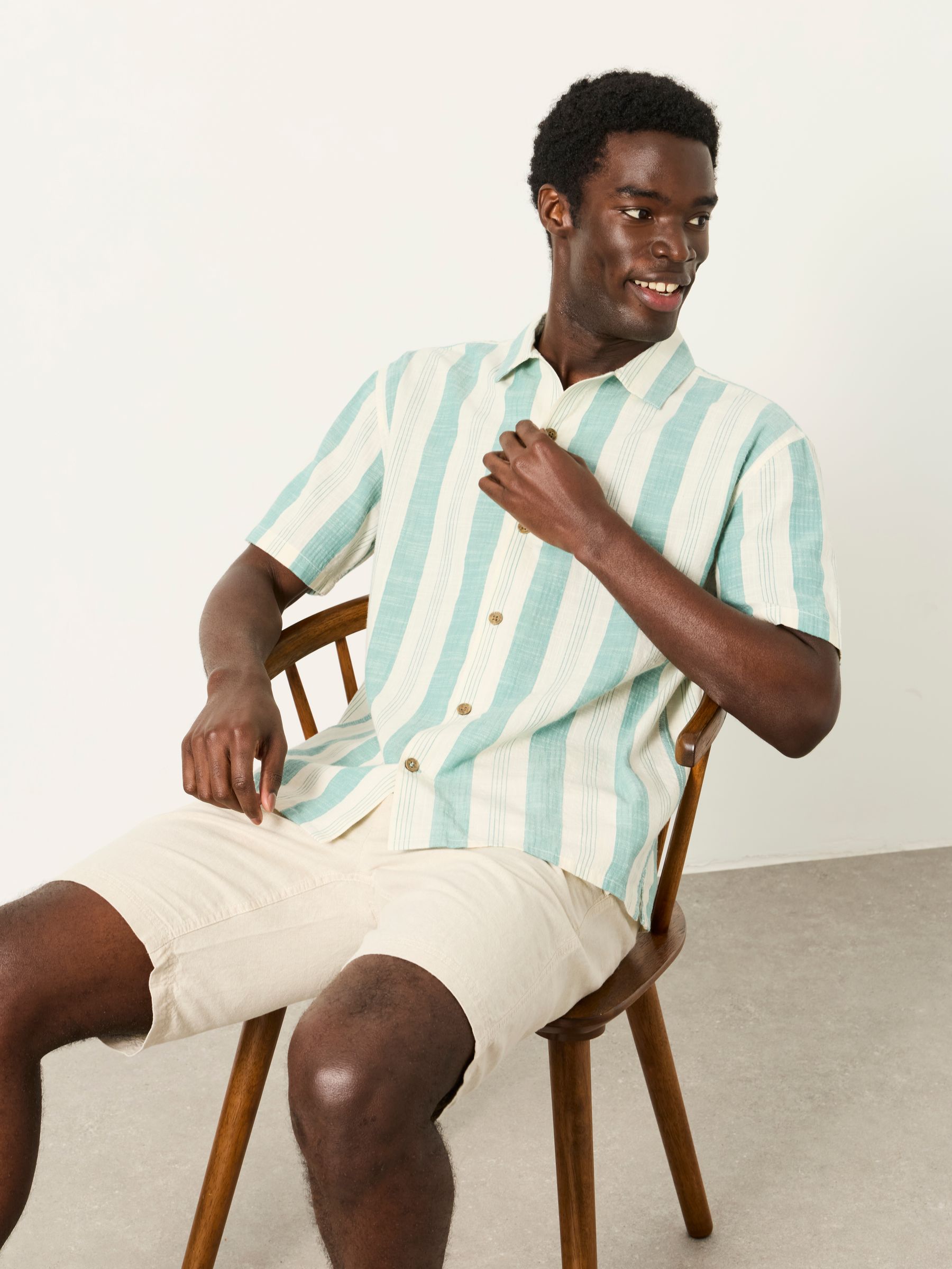 Light Teal Short Sleeve Relaxed Fit Cove Wide Stripe Shirt - Image 4 of 6