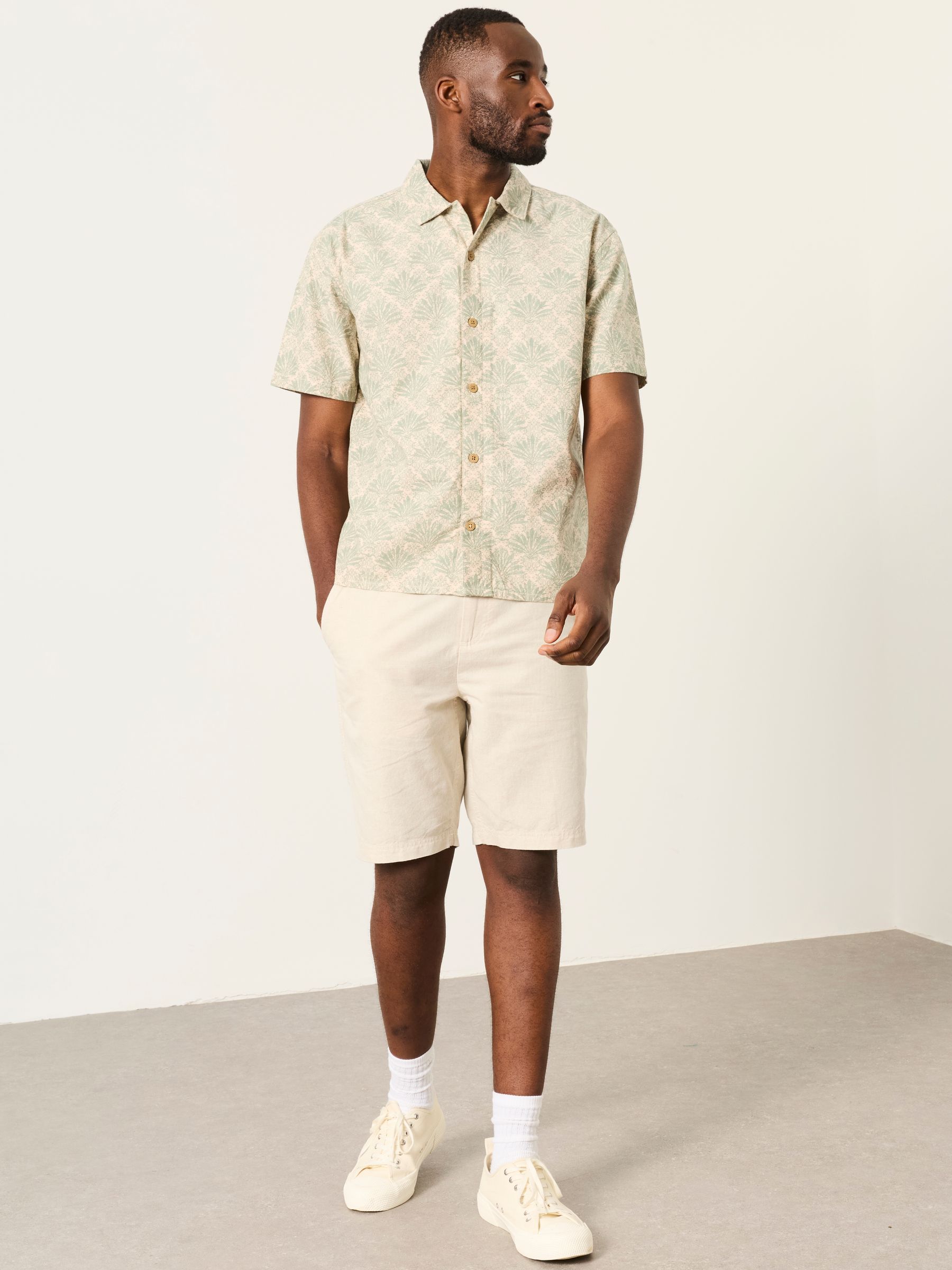 Green Haze Short Sleeve Relaxed Fit Deco Palm Print Shirt - Image 3 of 6