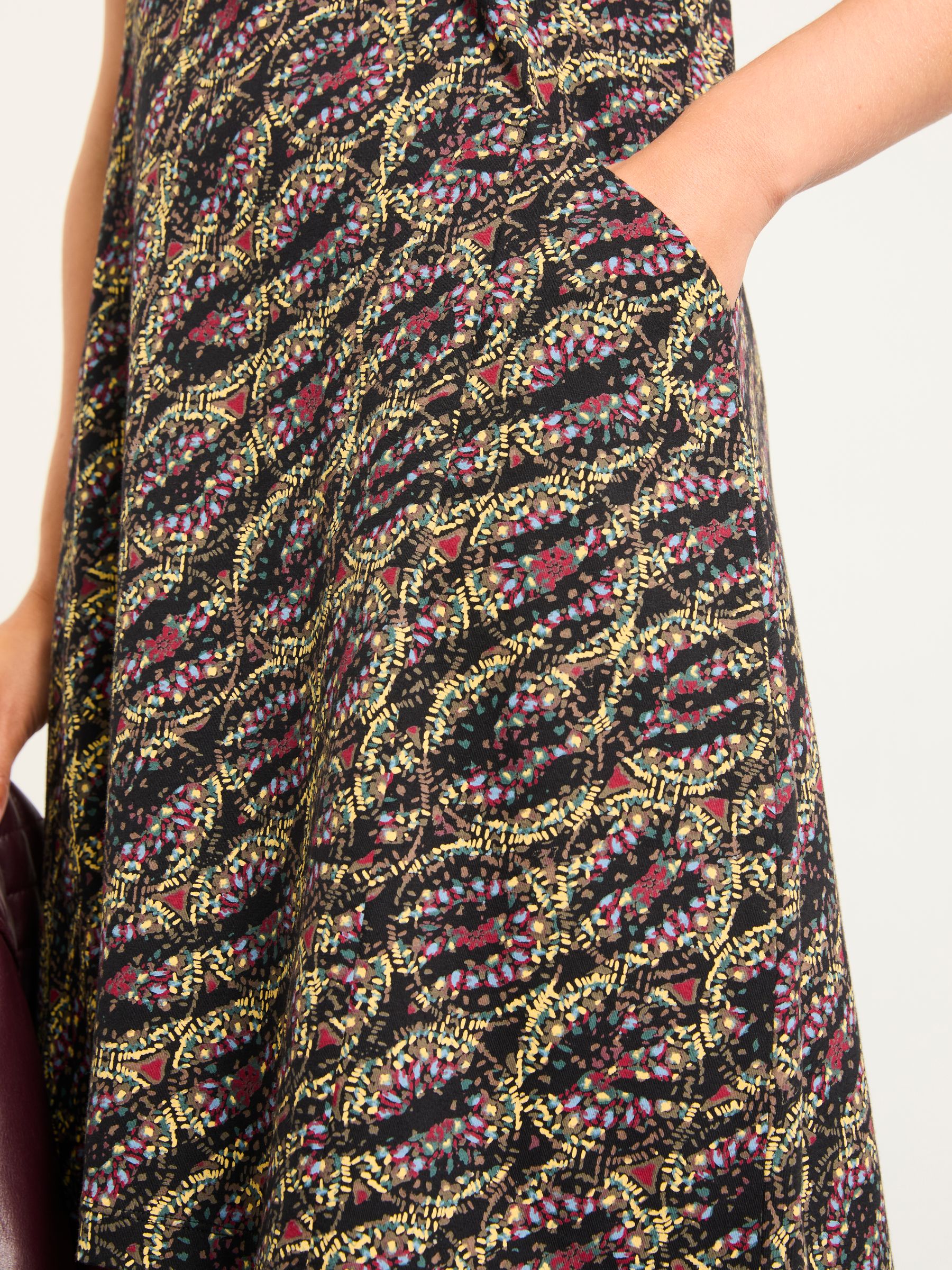 Simone Black Sketchy Texture Petite Jersey Dress - Image 3 of 5