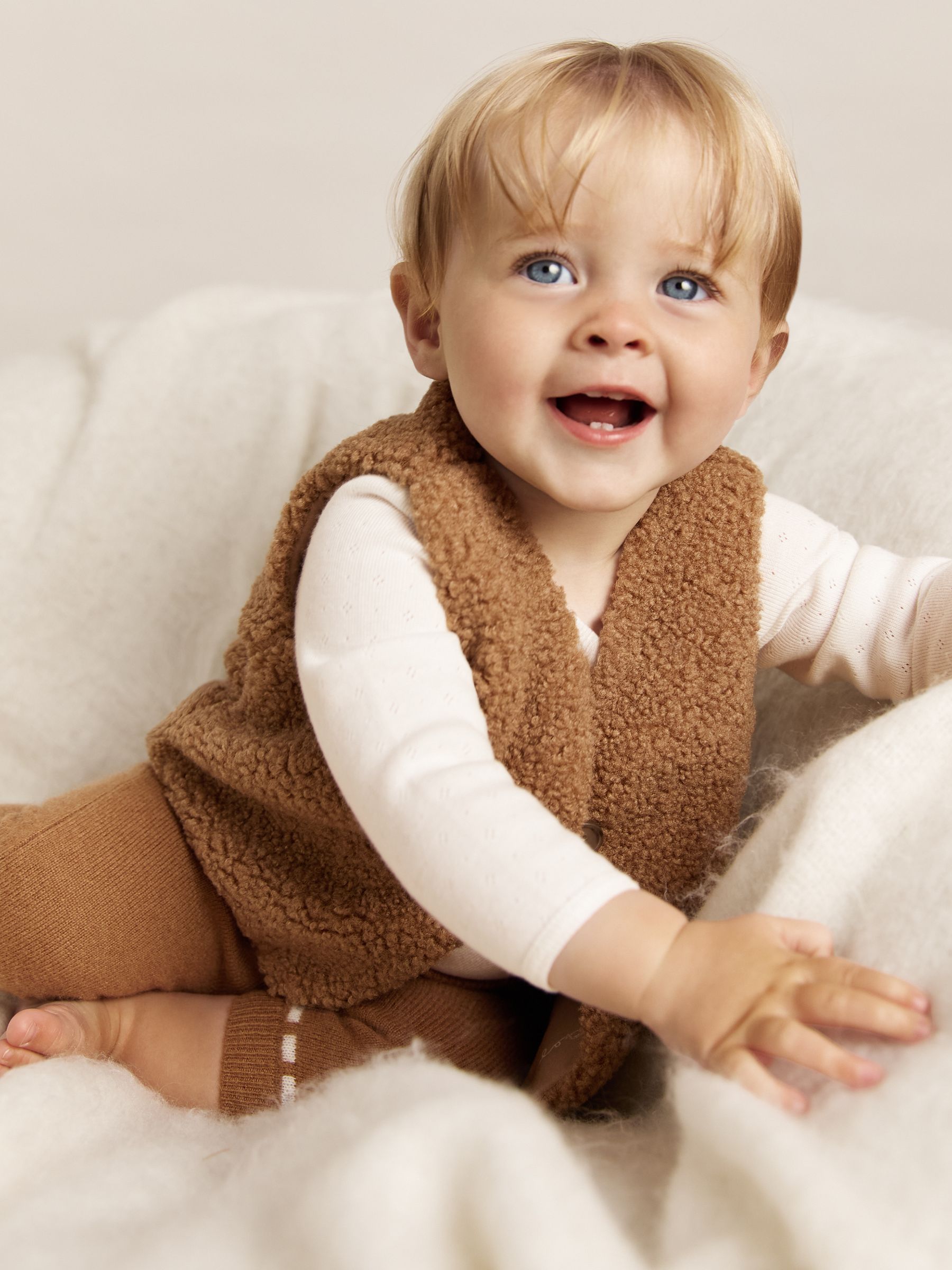 Reversible Fleece Single-Button Gilet in Neutral - Image 1 of 3