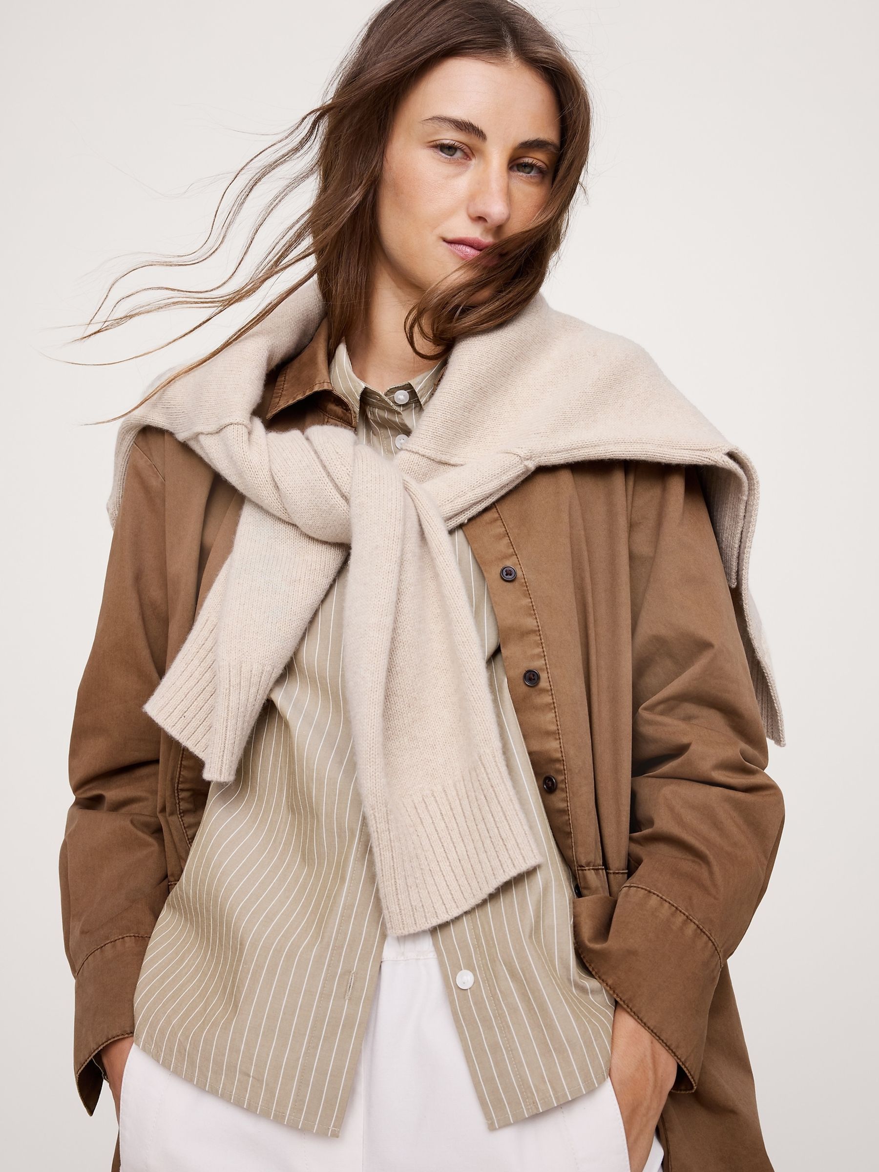 Banana Republic Beige Boxy Cotton Poplin Shirt - Image 3 of 4