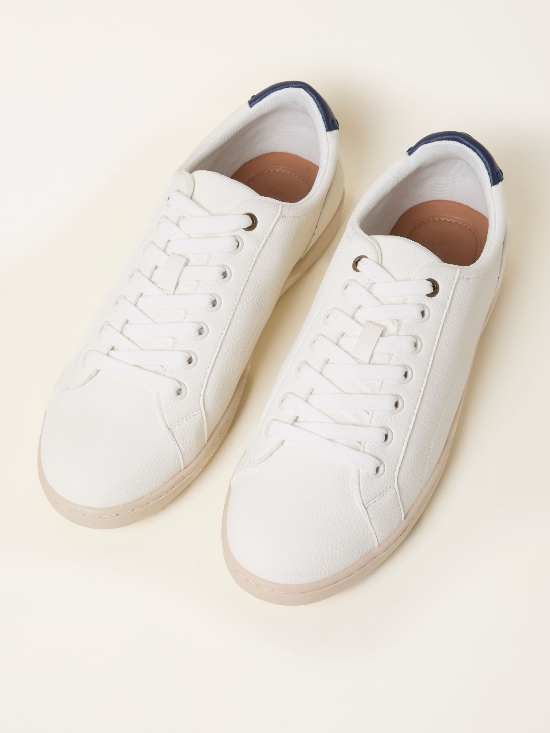 White Mens PU Trainer - Image 3 of 3