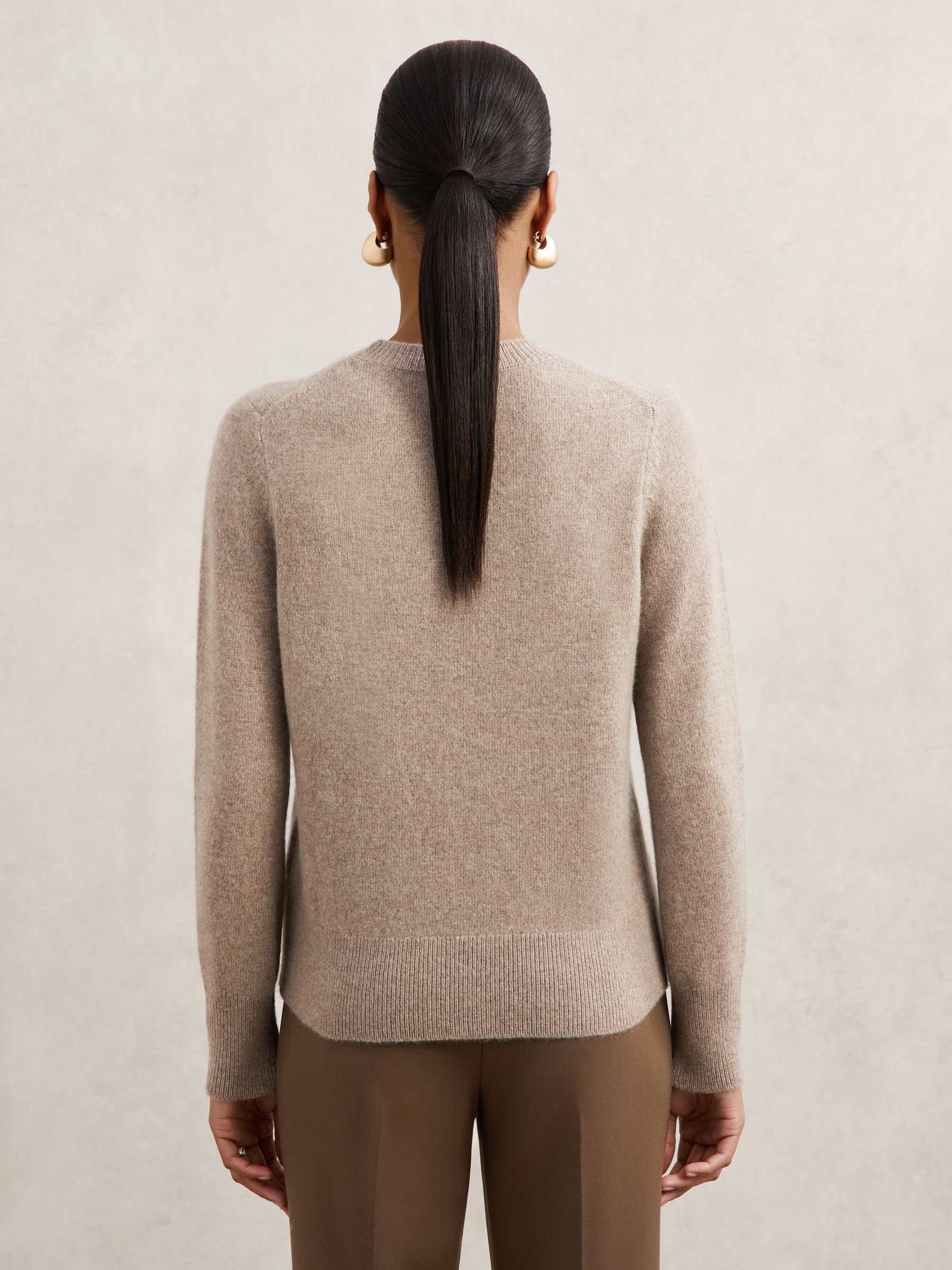 100% Cashmere Crew-Neck Jumper in Oatmeal Neutral - Image 5 of 7