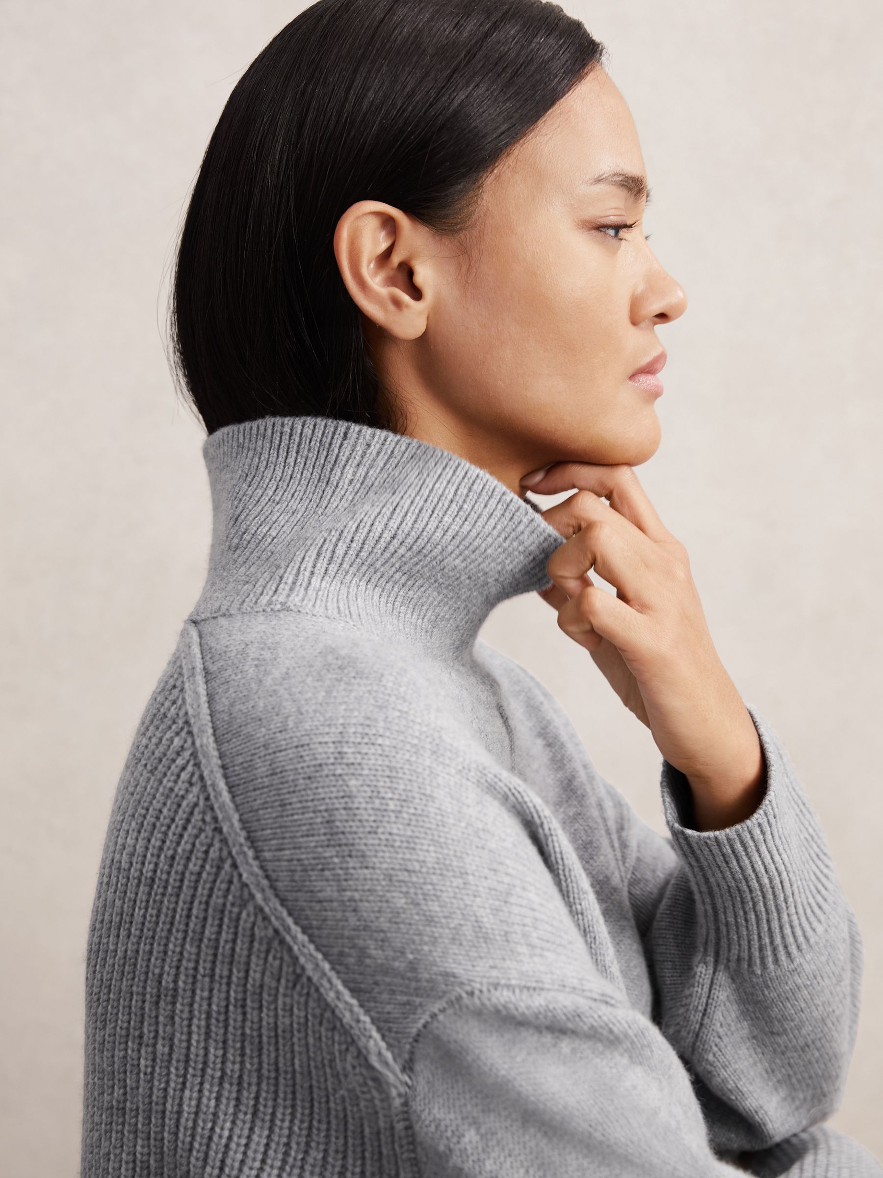 Jumper in Grey - Image 2 of 9