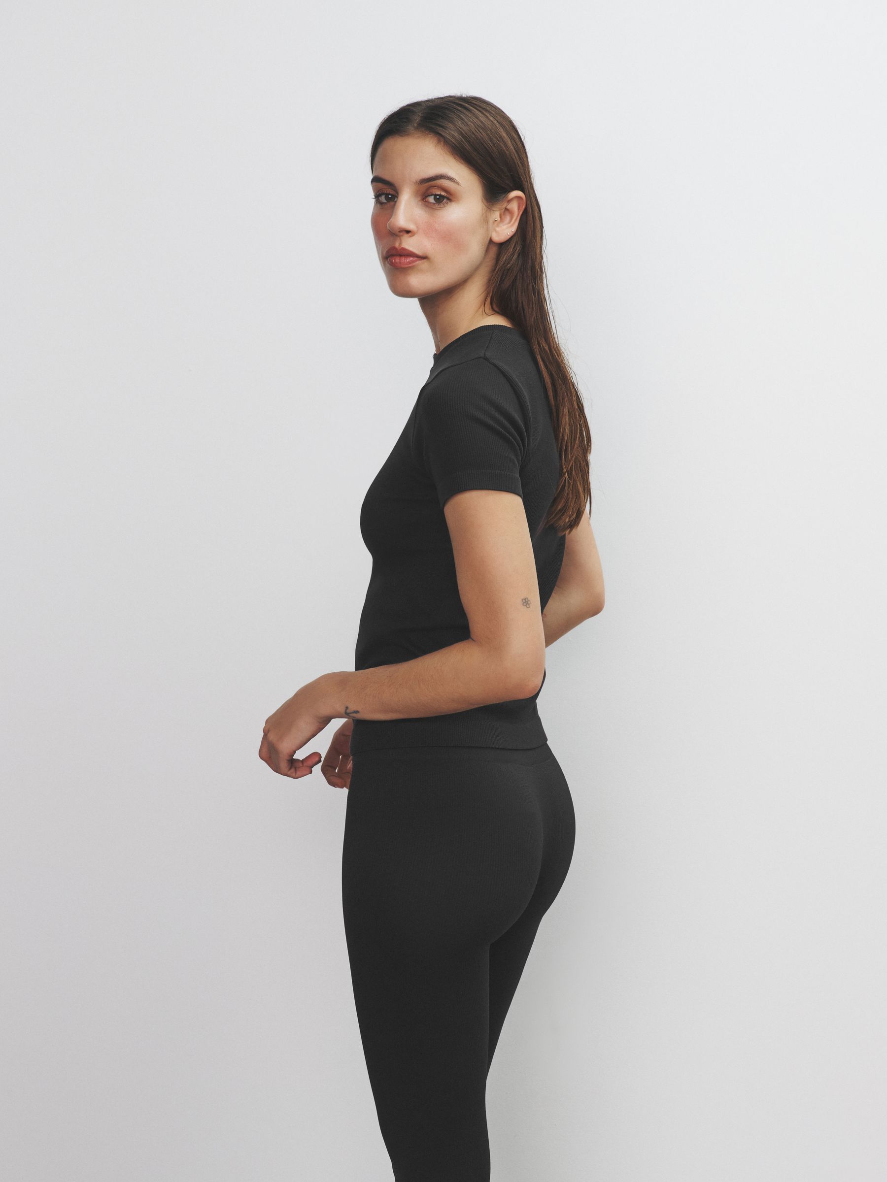 Black/Chocolate Brown/Khaki 3 Pack Active Ribbed Sports T-Shirt - Image 3 of 6