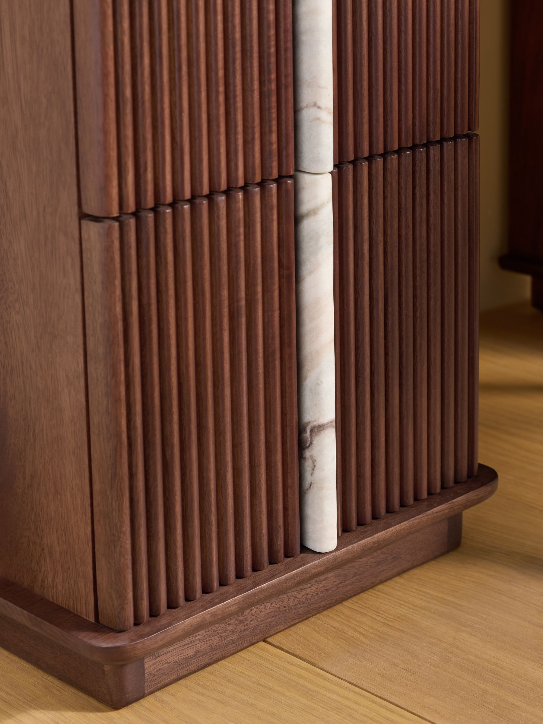 Daliah Console Dressing Table in Dark Mango - Image 3 of 8