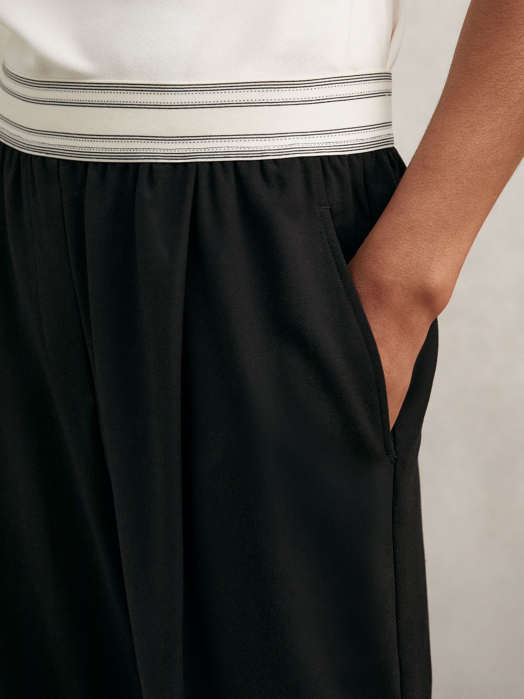 Wide-Leg Contrast-Waistband Trousers in Black - Image 4 of 6
