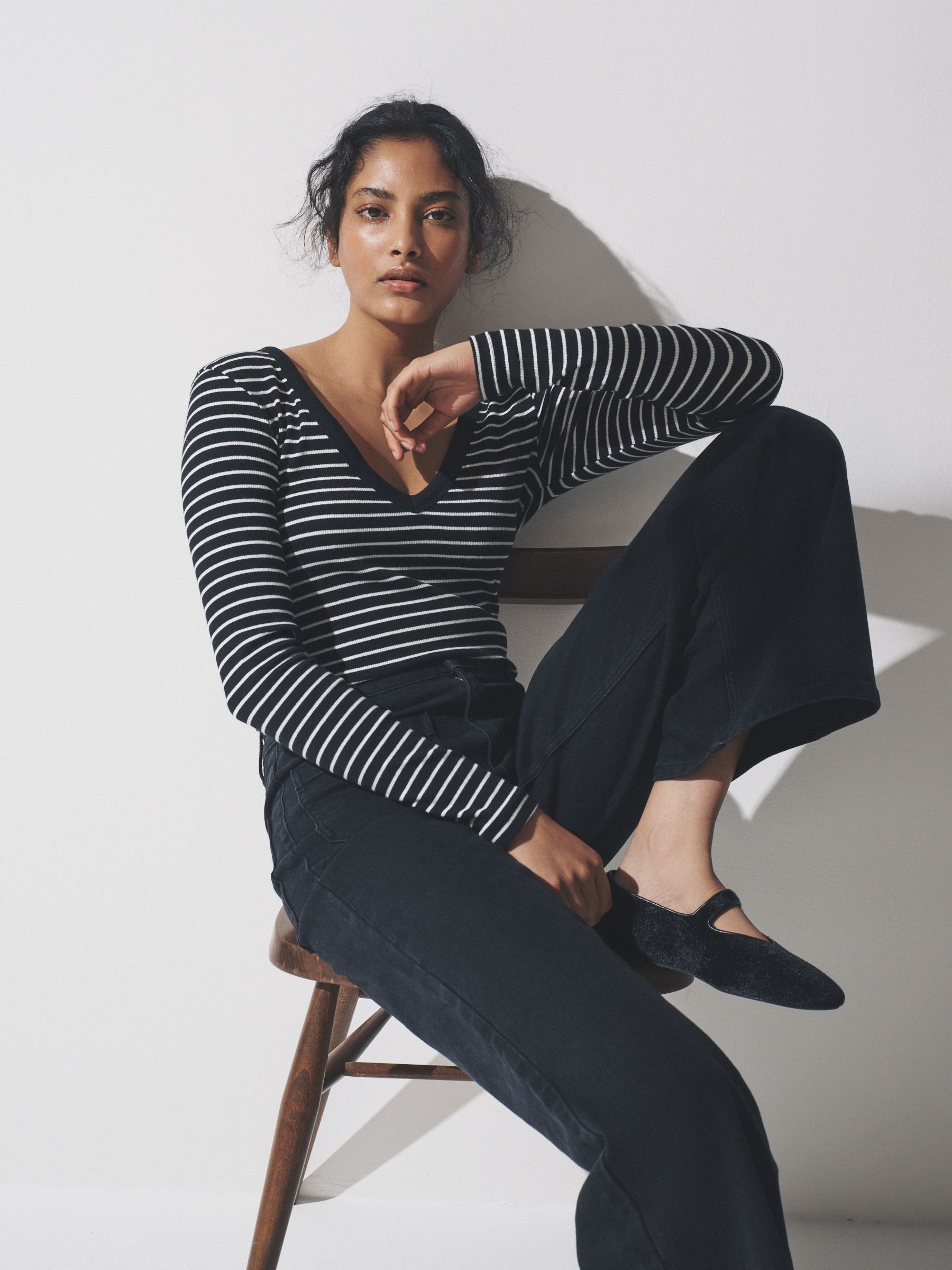 Black/Stripe/Grey/White - 4 Pack V-Neck Ribbed Long Sleeve T-Shirts - Image 2 of 6