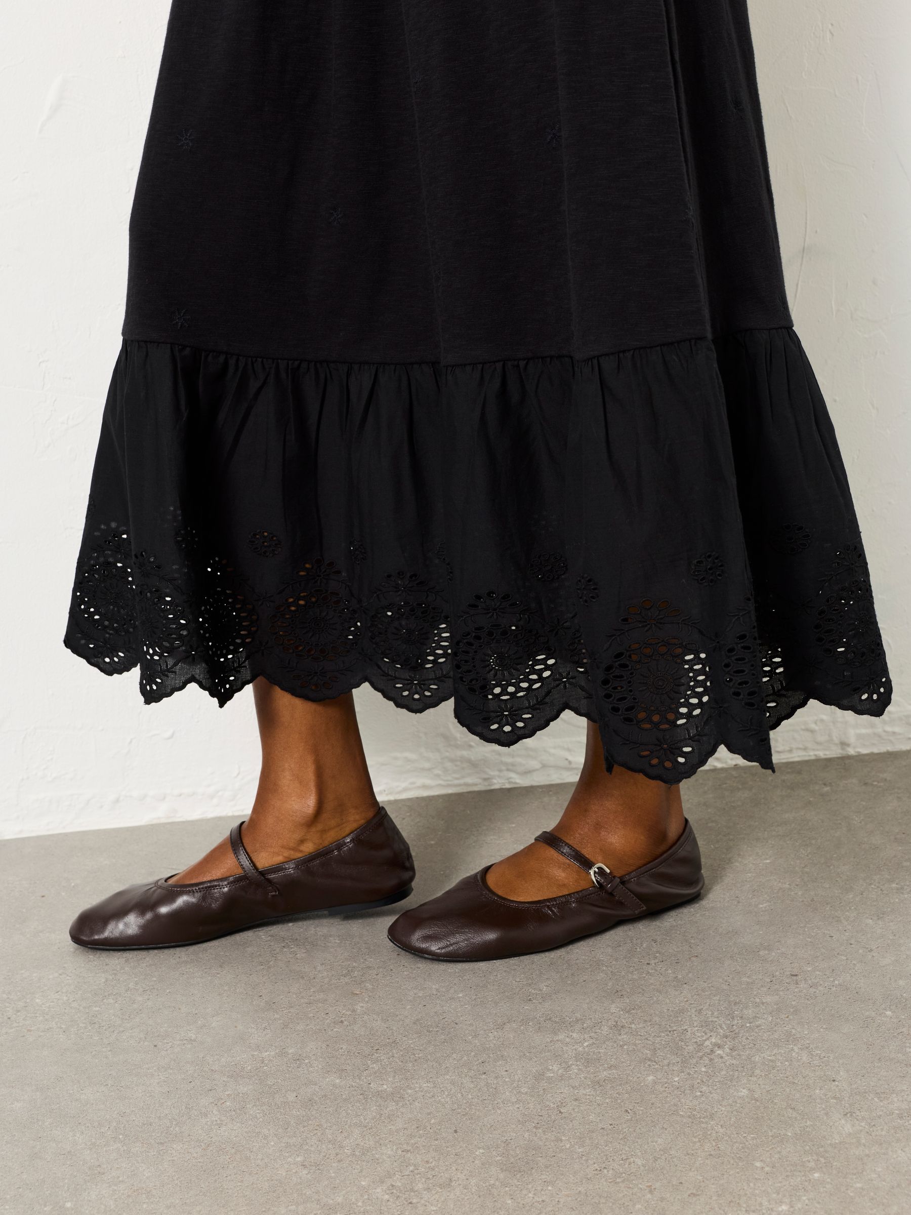 Demi Black Regular Jersey Midi Dress - Image 6 of 8