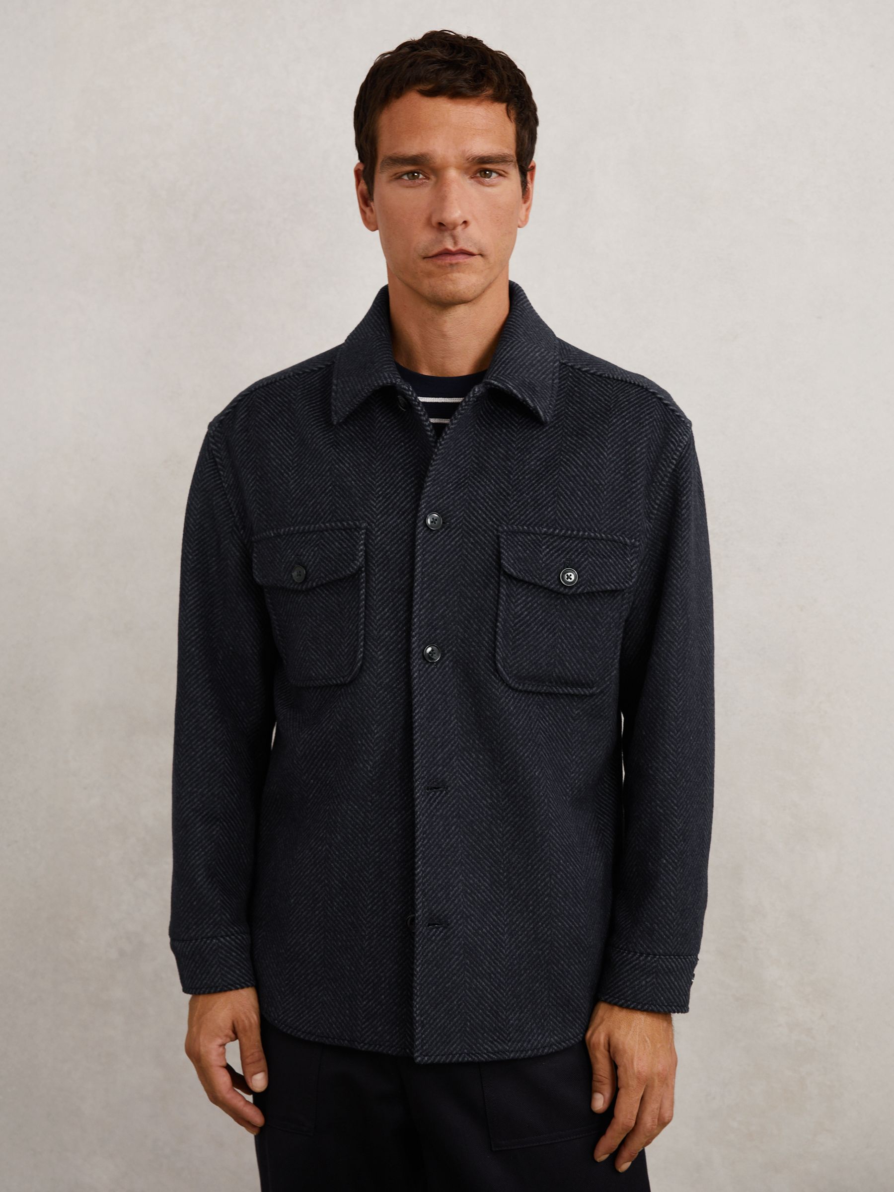 Shirt in Navy - Image 4 of 7