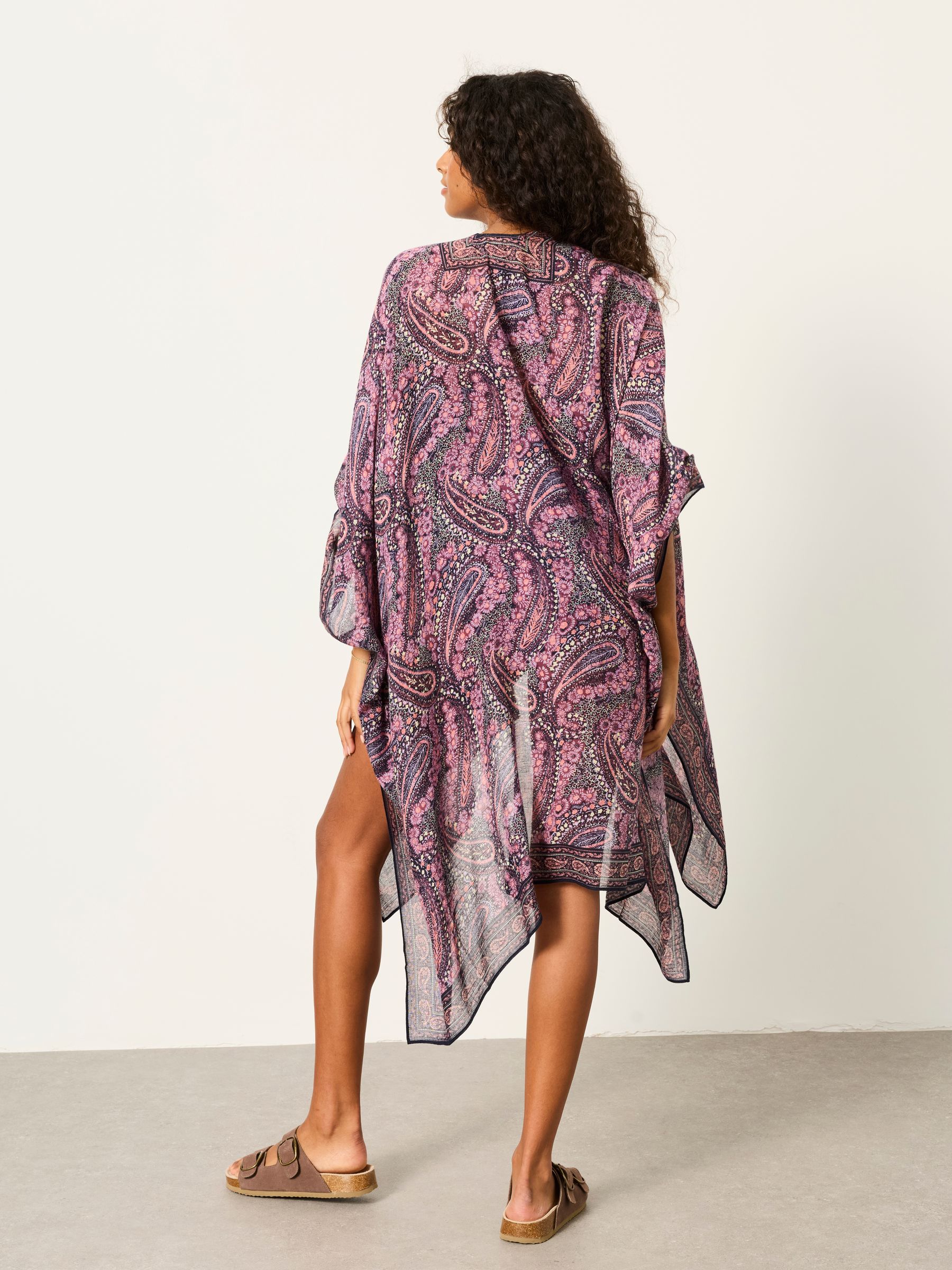 Purple Paisley Printed Kimono - Image 2 of 5 Purple Paisley Printed Kimono - Image 2 of 5