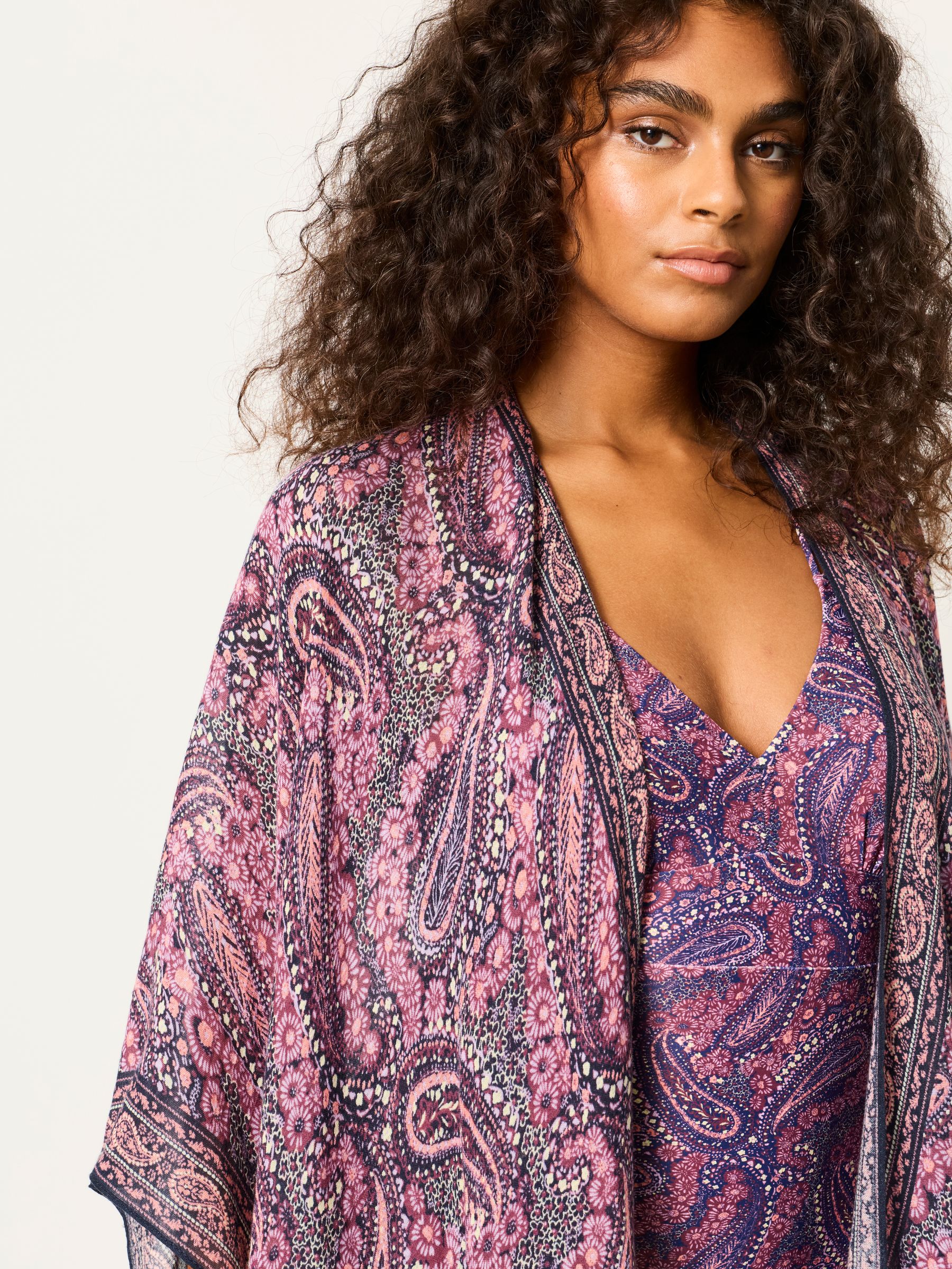 Purple Paisley Printed Kimono - Image 3 of 5