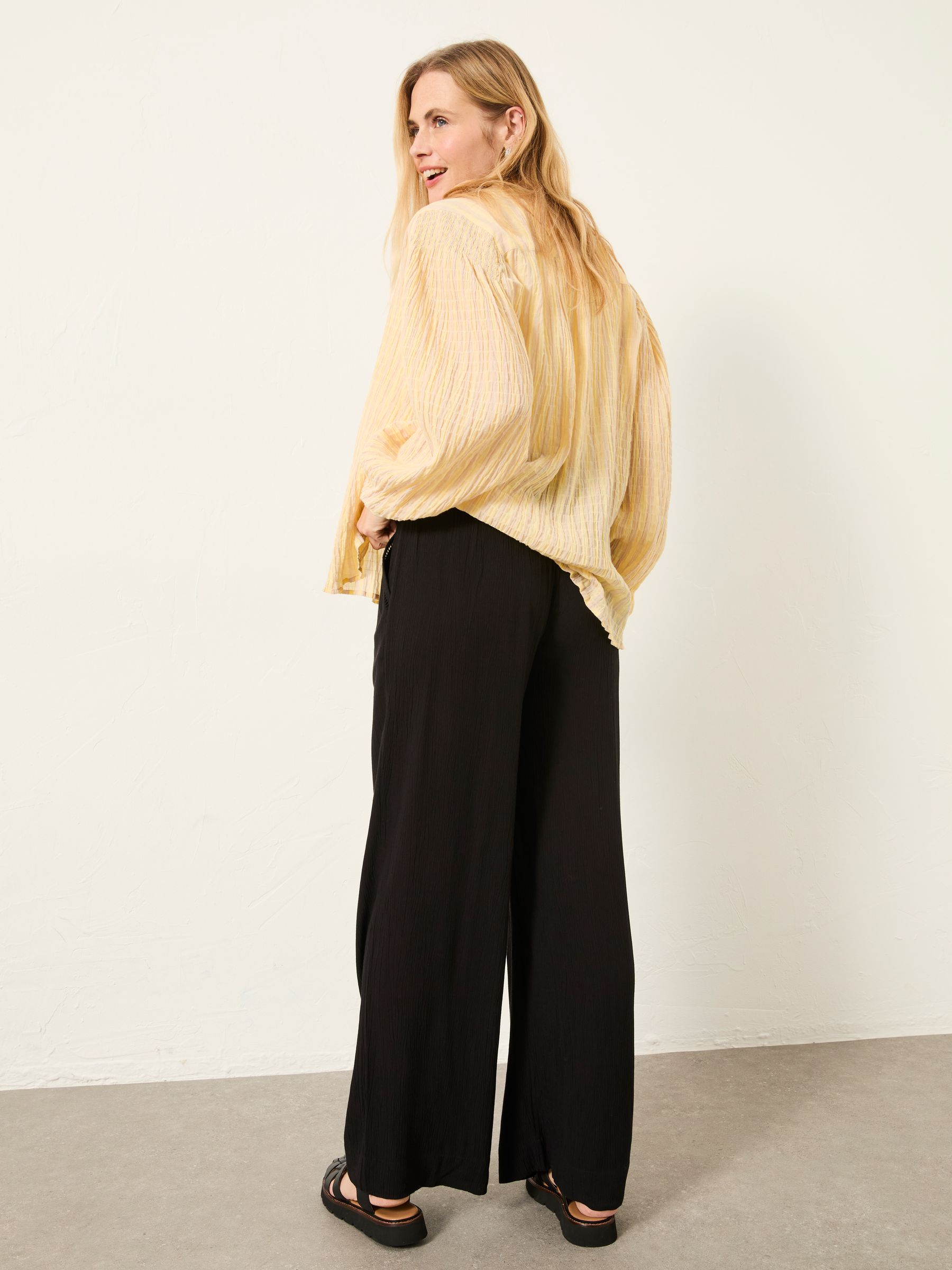 Melissa Black Palazzo Trousers - Image 2 of 6 Melissa Black Palazzo Trousers - Image 2 of 6