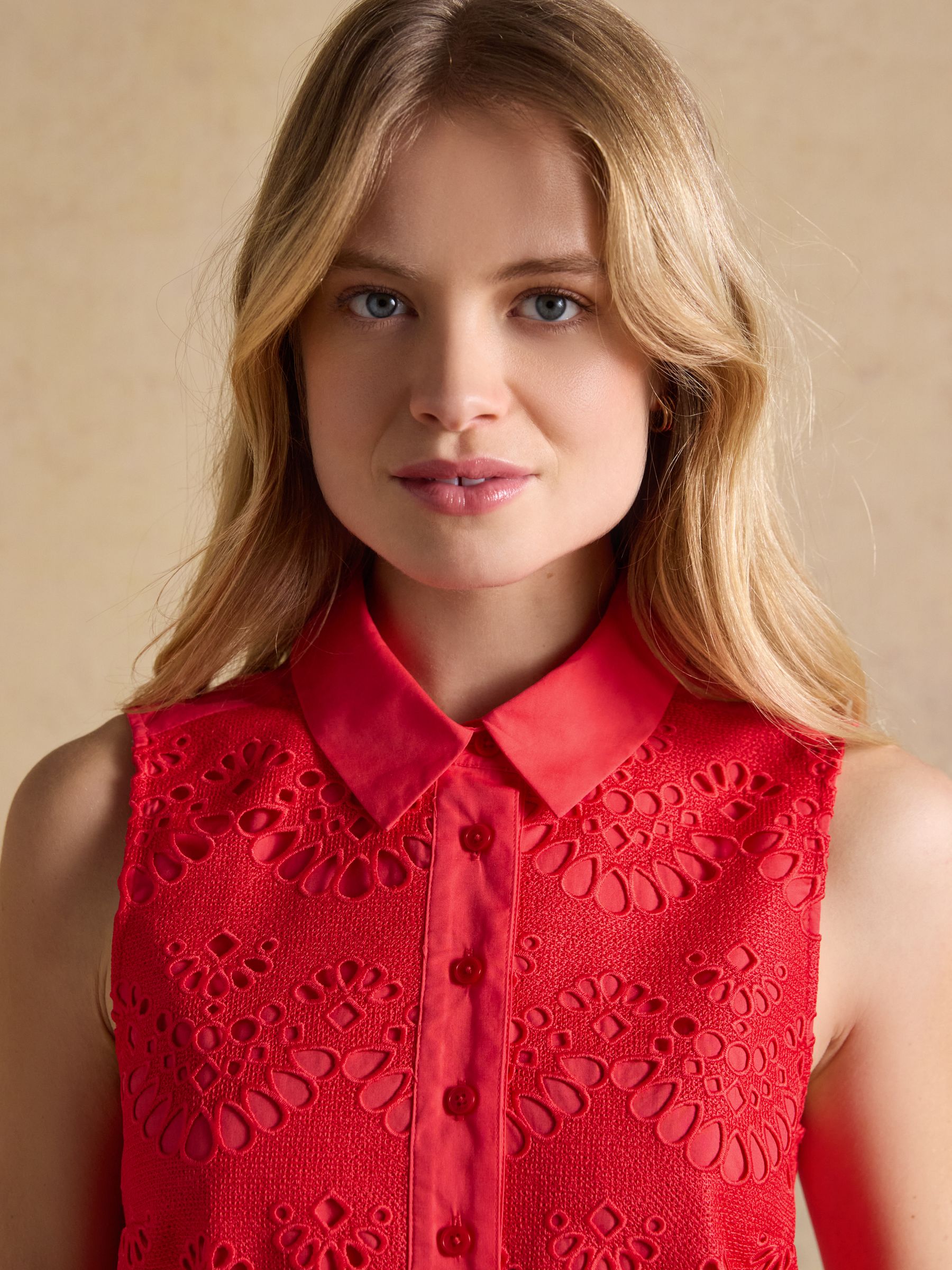 Taylor Red Cayenne Broderie Shift Midi Dress - Image 5 of 7