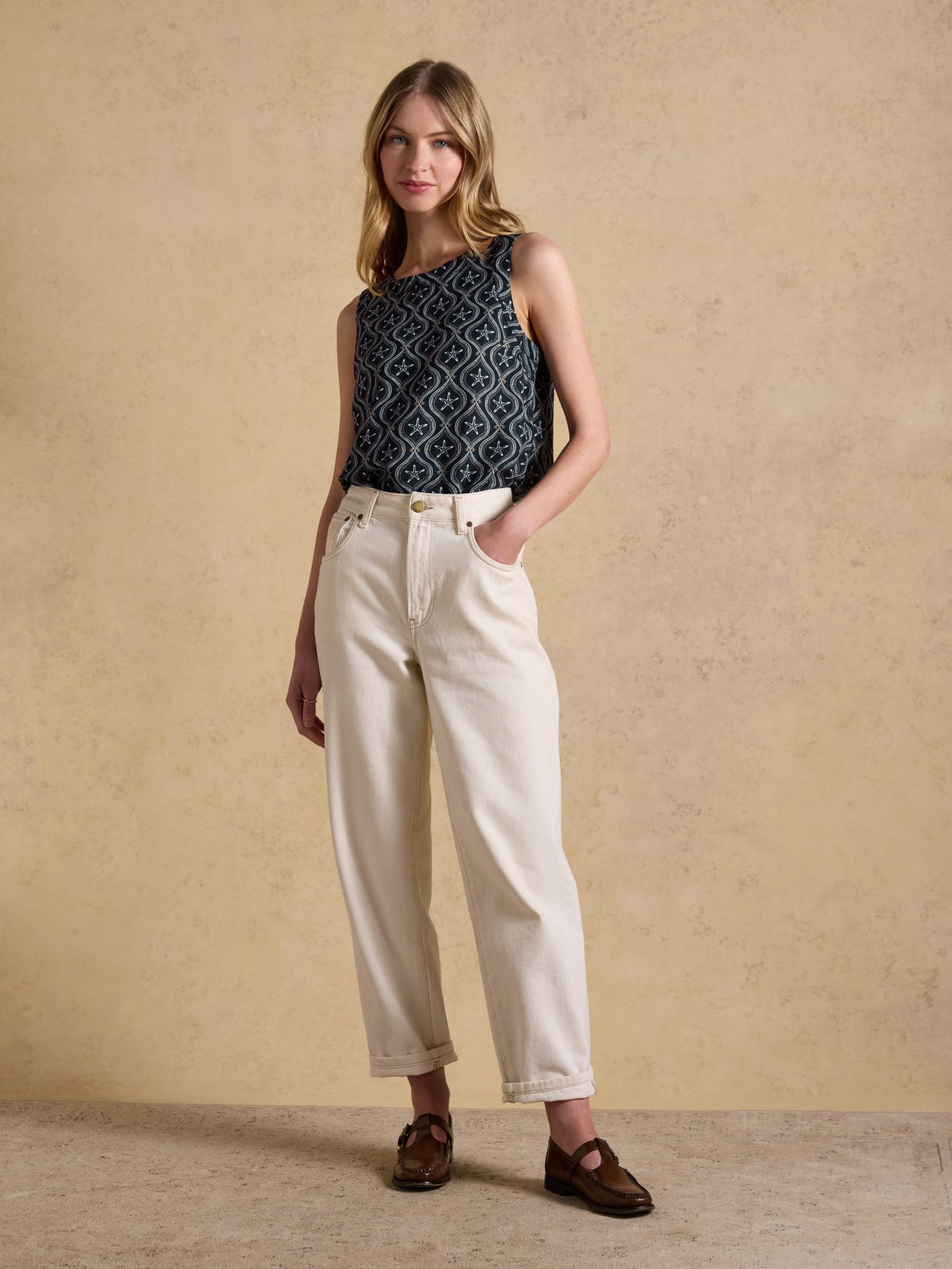 Cove Navy/Camel Round Neck Sleeveless Top with Linen - Image 6 of 8