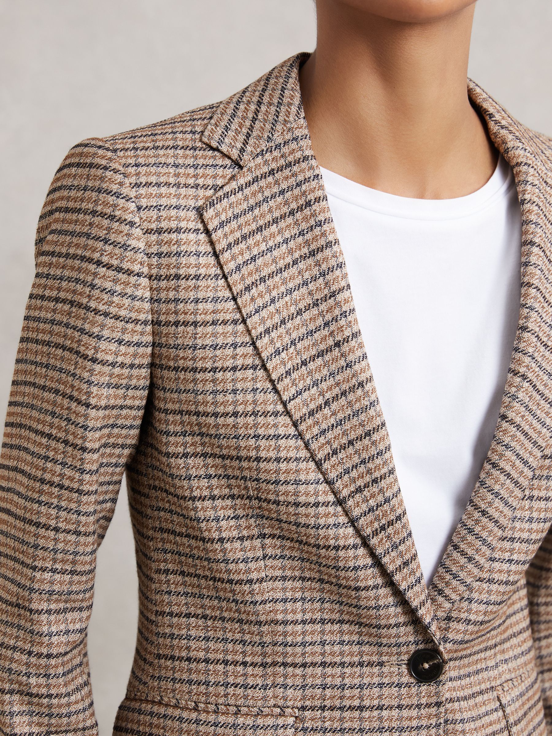 Single-Breasted Check Suit Blazer With Linen in Neutral Check - Image 4 of 7
